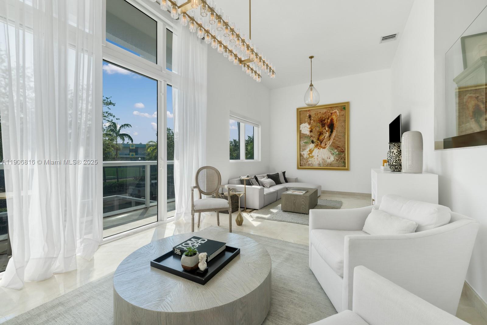400 Alton Rd #TH-1A, Miami Beach FL 33139
