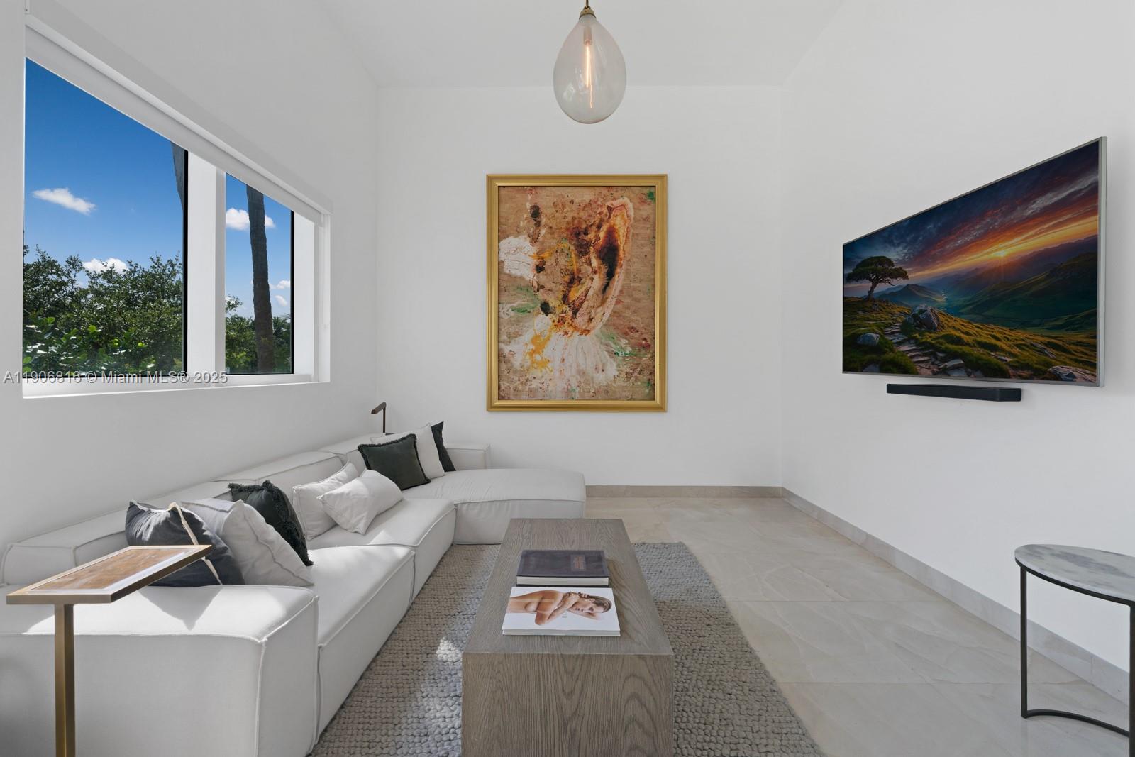 400 Alton Rd #TH-1A, Miami Beach FL 33139