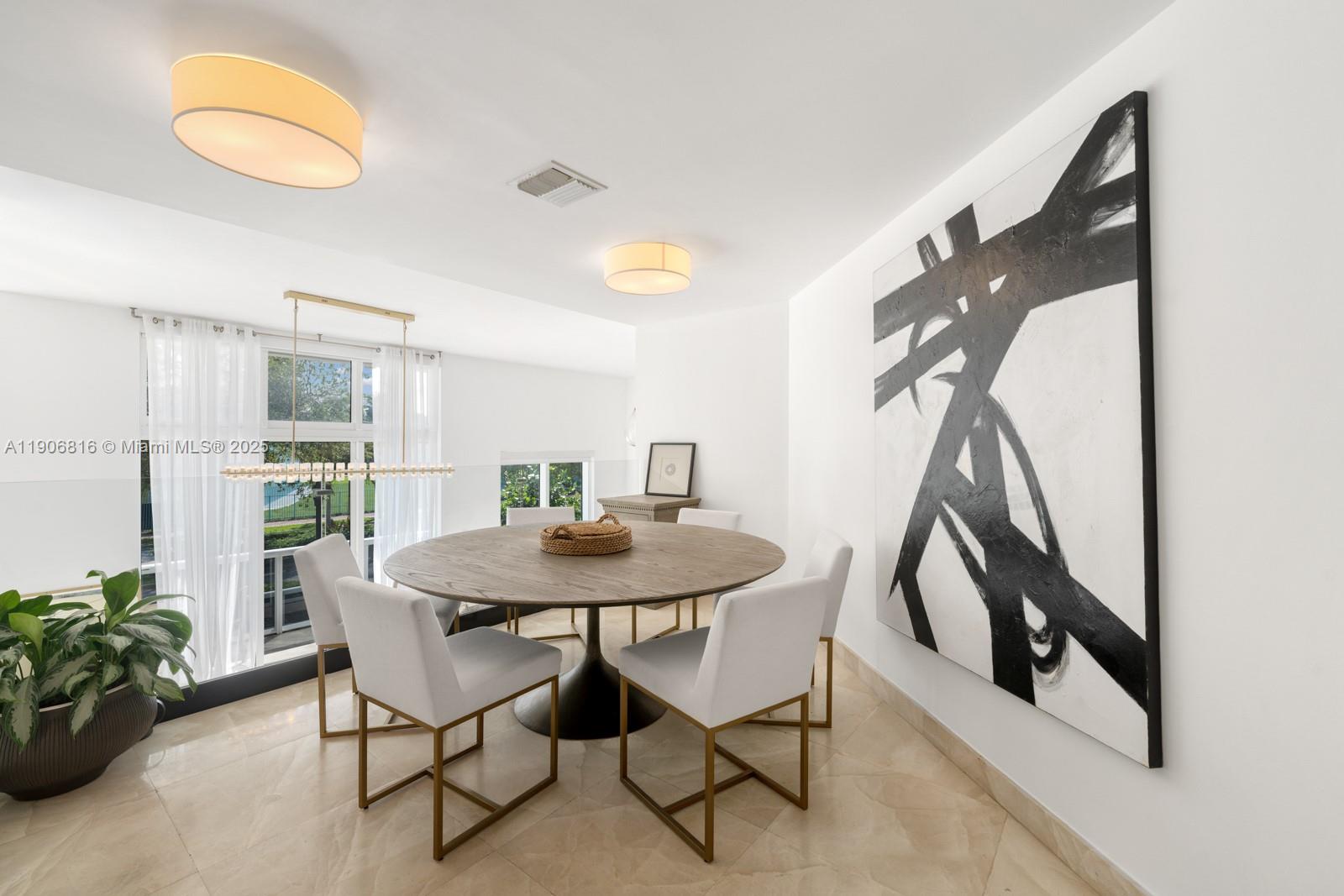 400 Alton Rd #TH-1A, Miami Beach FL 33139