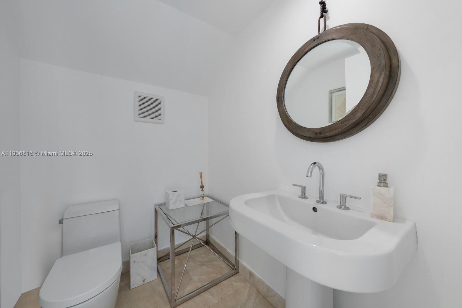 400 Alton Rd #TH-1A, Miami Beach FL 33139