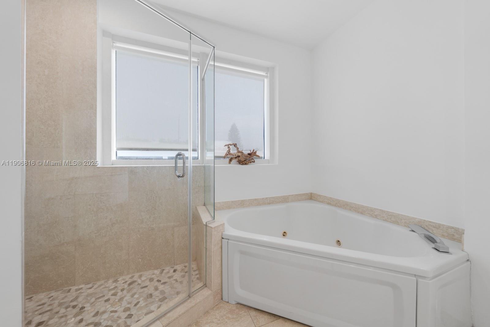 400 Alton Rd #TH-1A, Miami Beach FL 33139