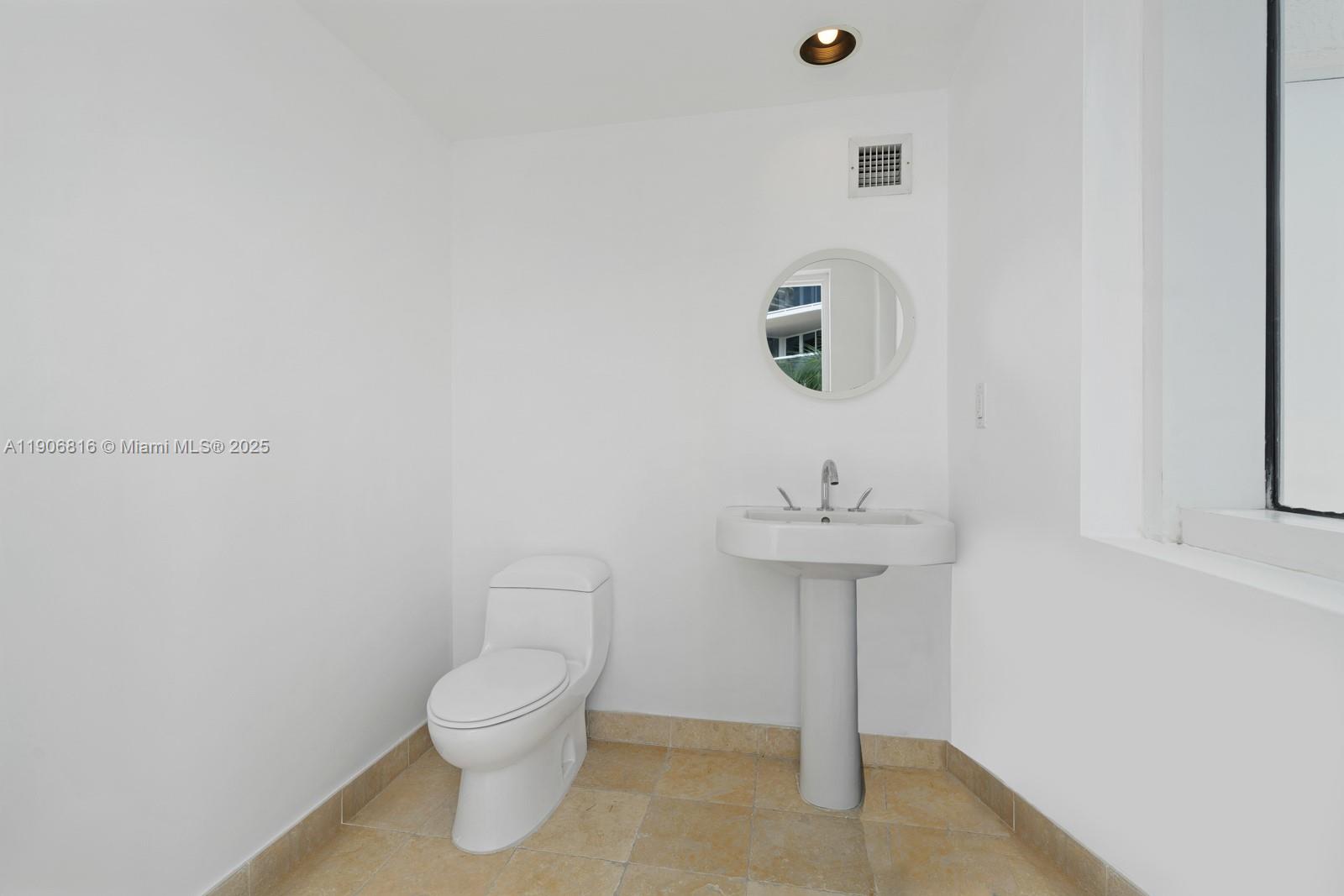 400 Alton Rd #TH-1A, Miami Beach FL 33139