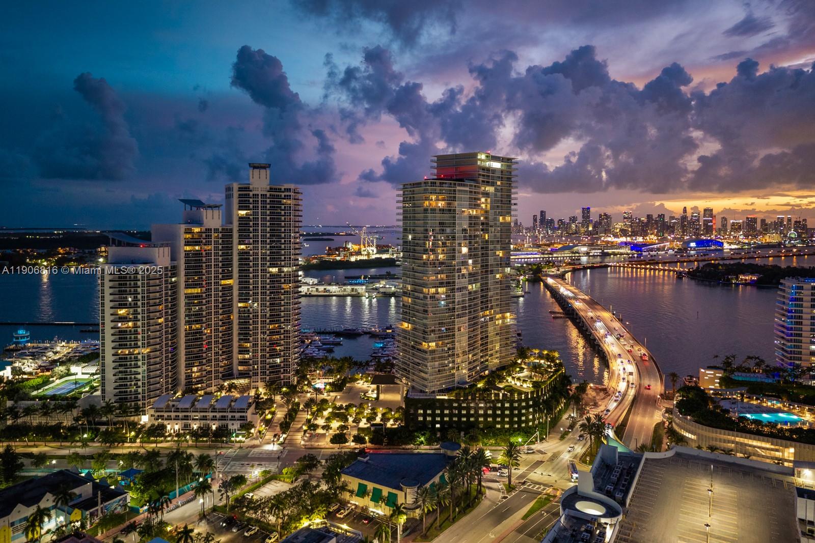400 Alton Rd #TH-1A, Miami Beach FL 33139