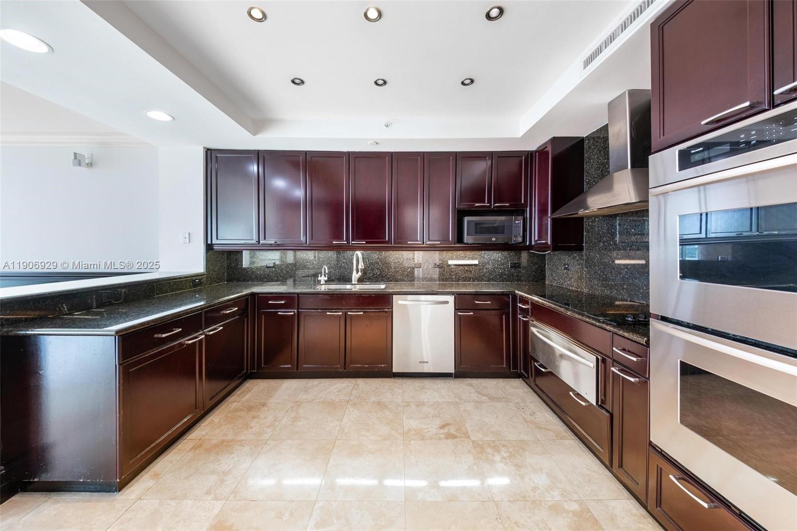 3201 NE 183rd St #2506, Aventura FL 33160