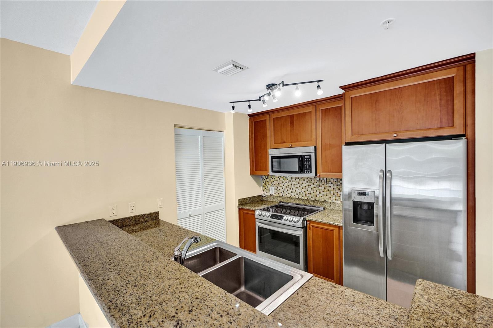 55 Merrick Way #619, Coral Gables FL 33134