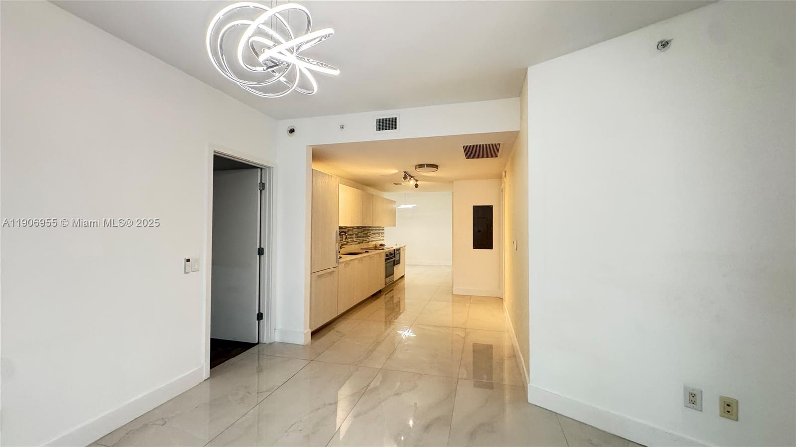 501 NE 31st St #1401, Miami FL 33137