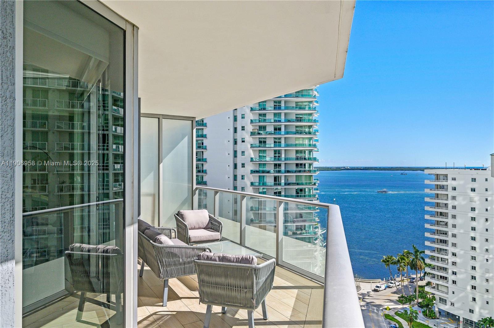 1300 Brickell Bay Dr #1603, Miami FL 33131