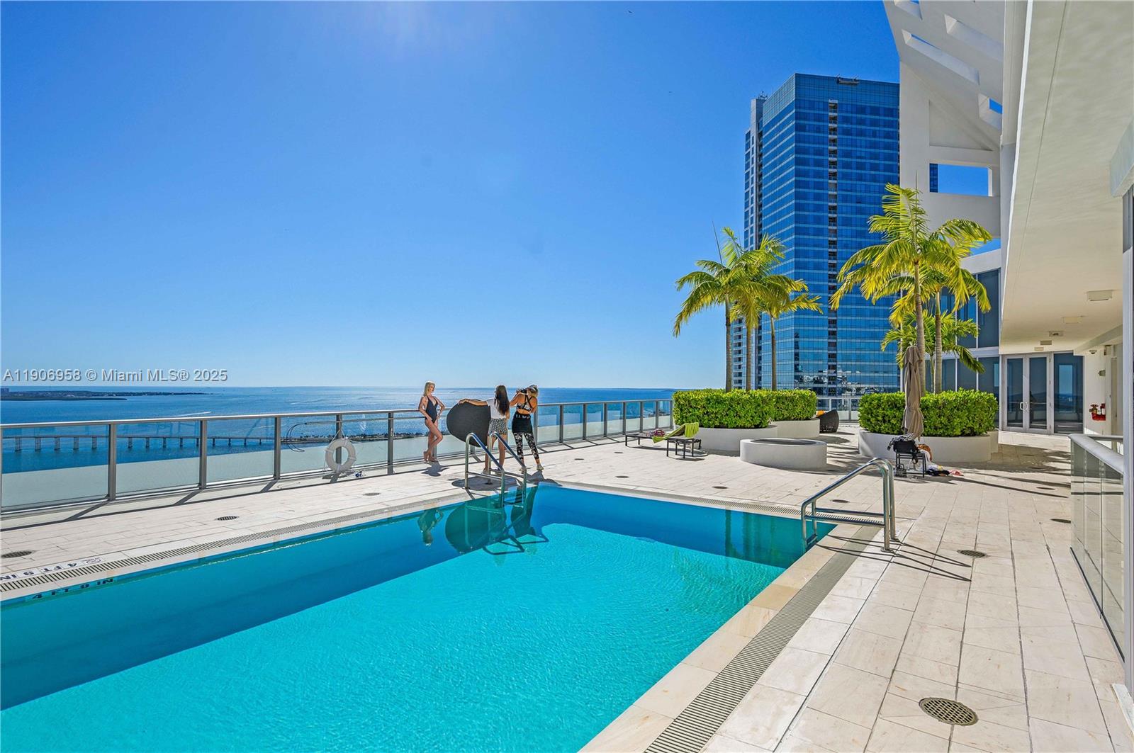1300 Brickell Bay Dr #1603, Miami FL 33131