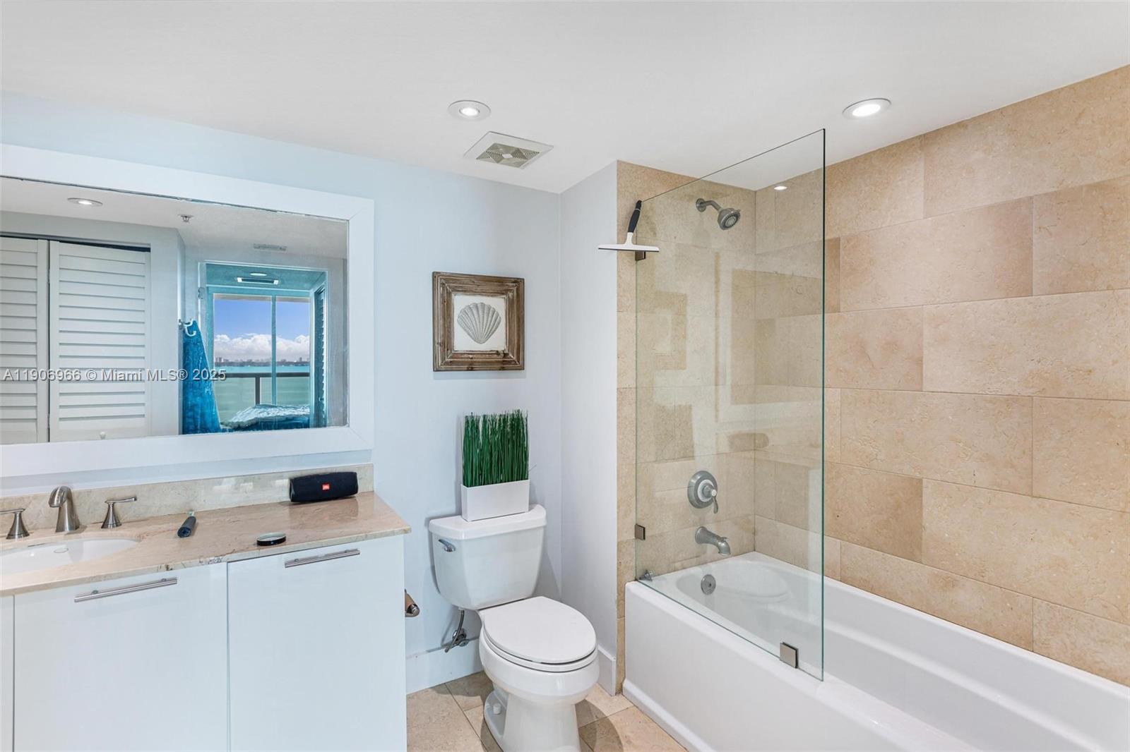 1800 N Bayshore Dr #1807, Miami FL 33132