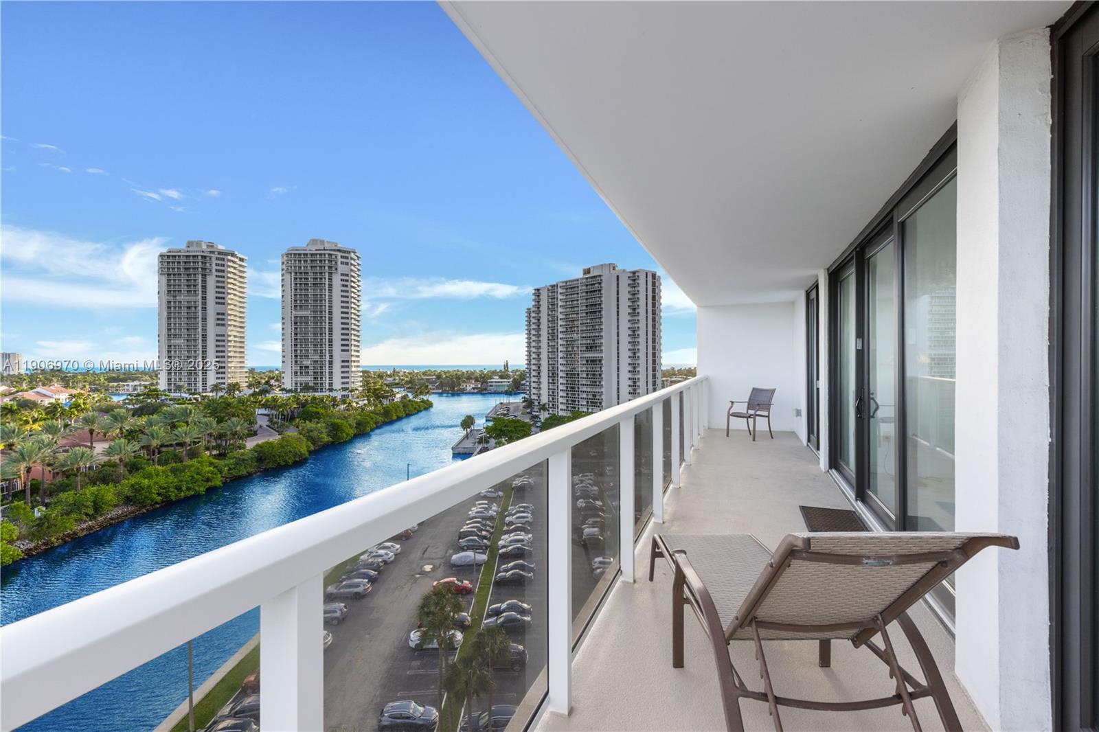 3701 N Country Club Dr #1009, Aventura FL 33180