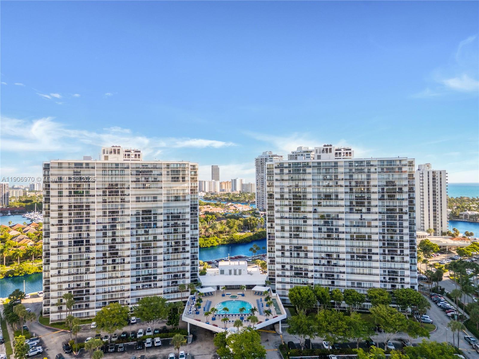 3701 N Country Club Dr #1009, Aventura FL 33180