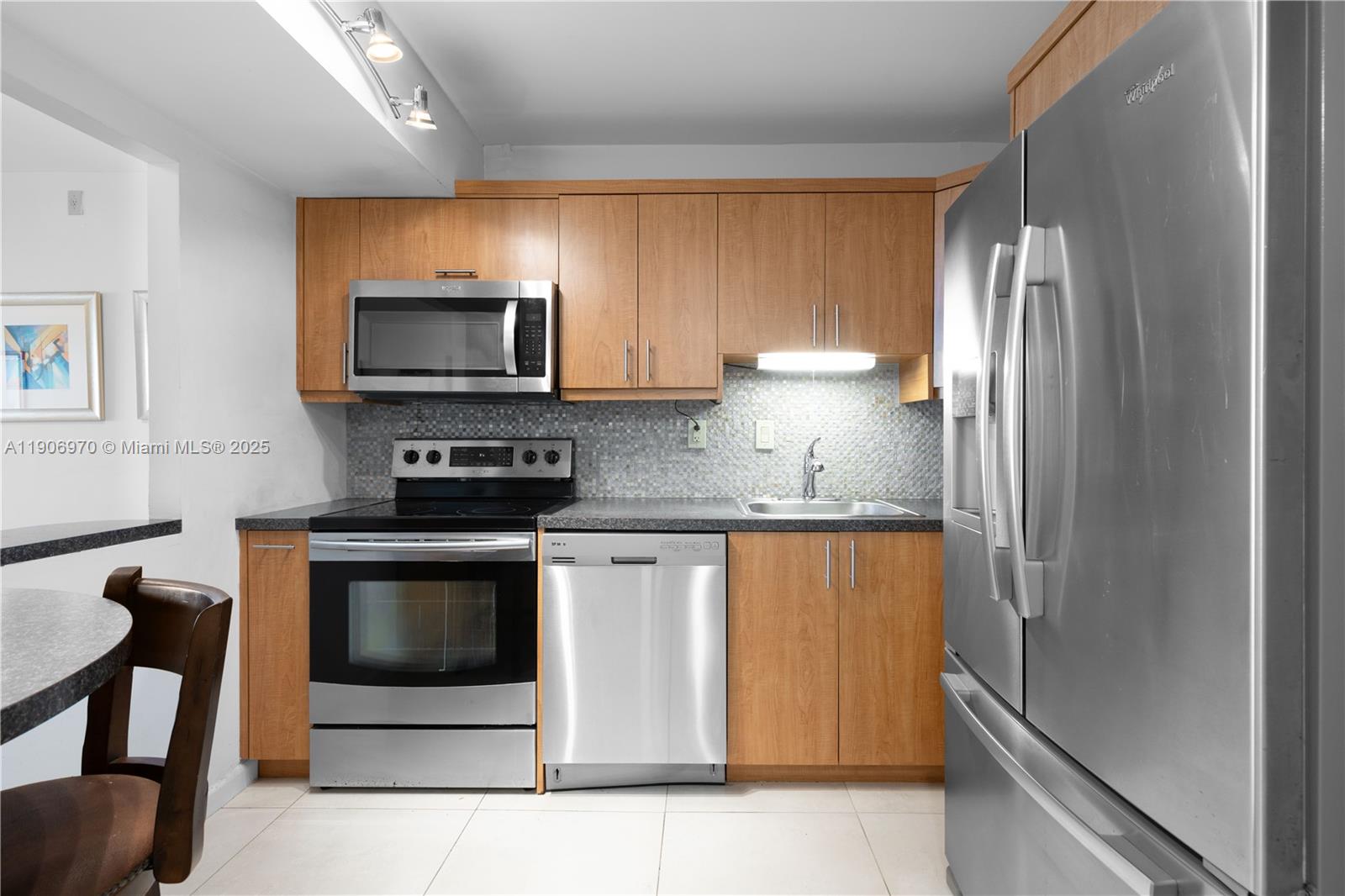 3701 N Country Club Dr #1009, Aventura FL 33180