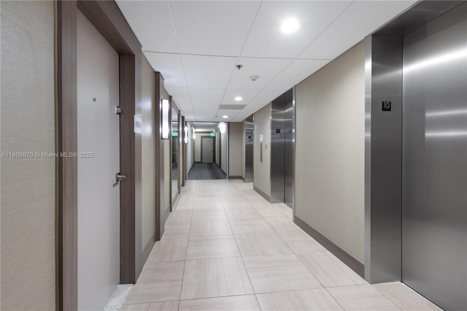 3701 N Country Club Dr #1009, Aventura FL 33180