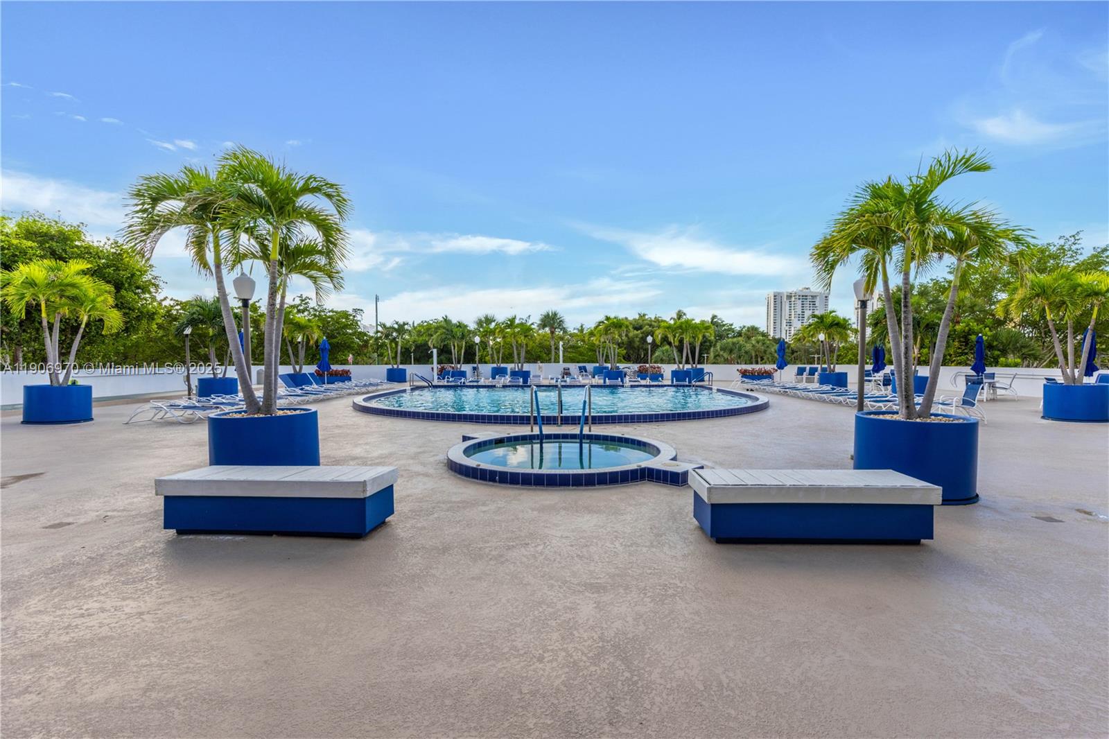 3701 N Country Club Dr #1009, Aventura FL 33180