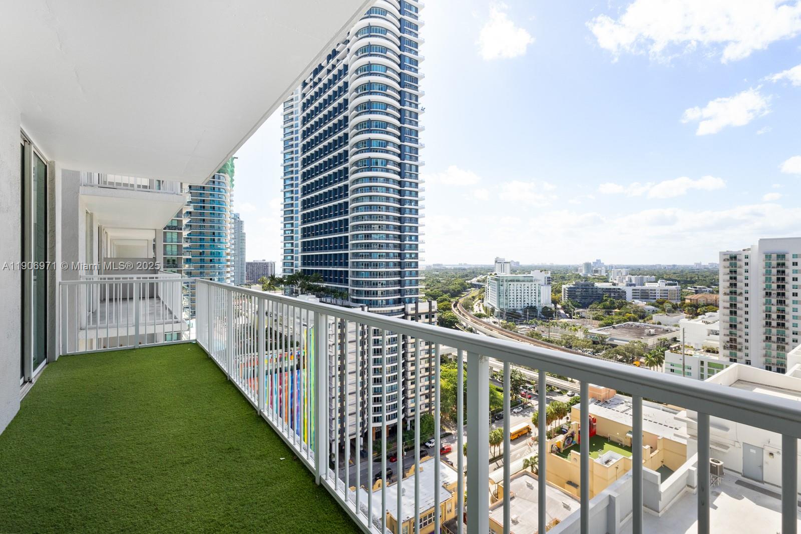 1250 S Miami Ave #1913, Miami FL 33130