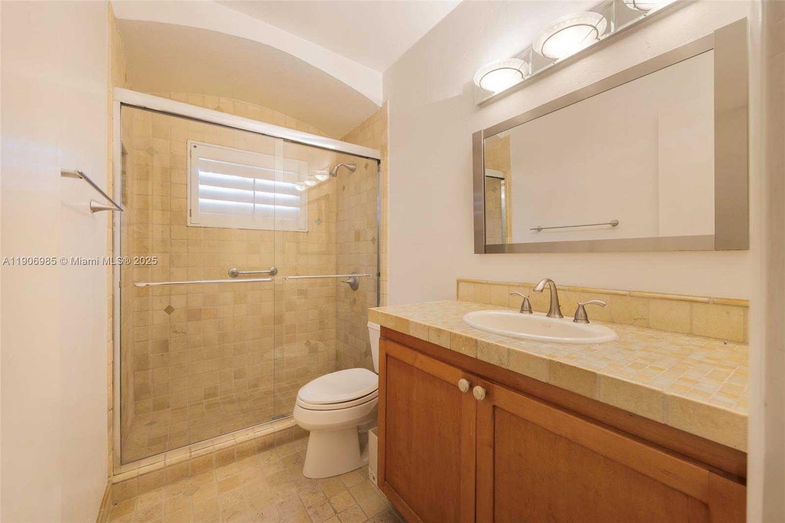 7220 SW 53rd Ct, Miami FL 33143