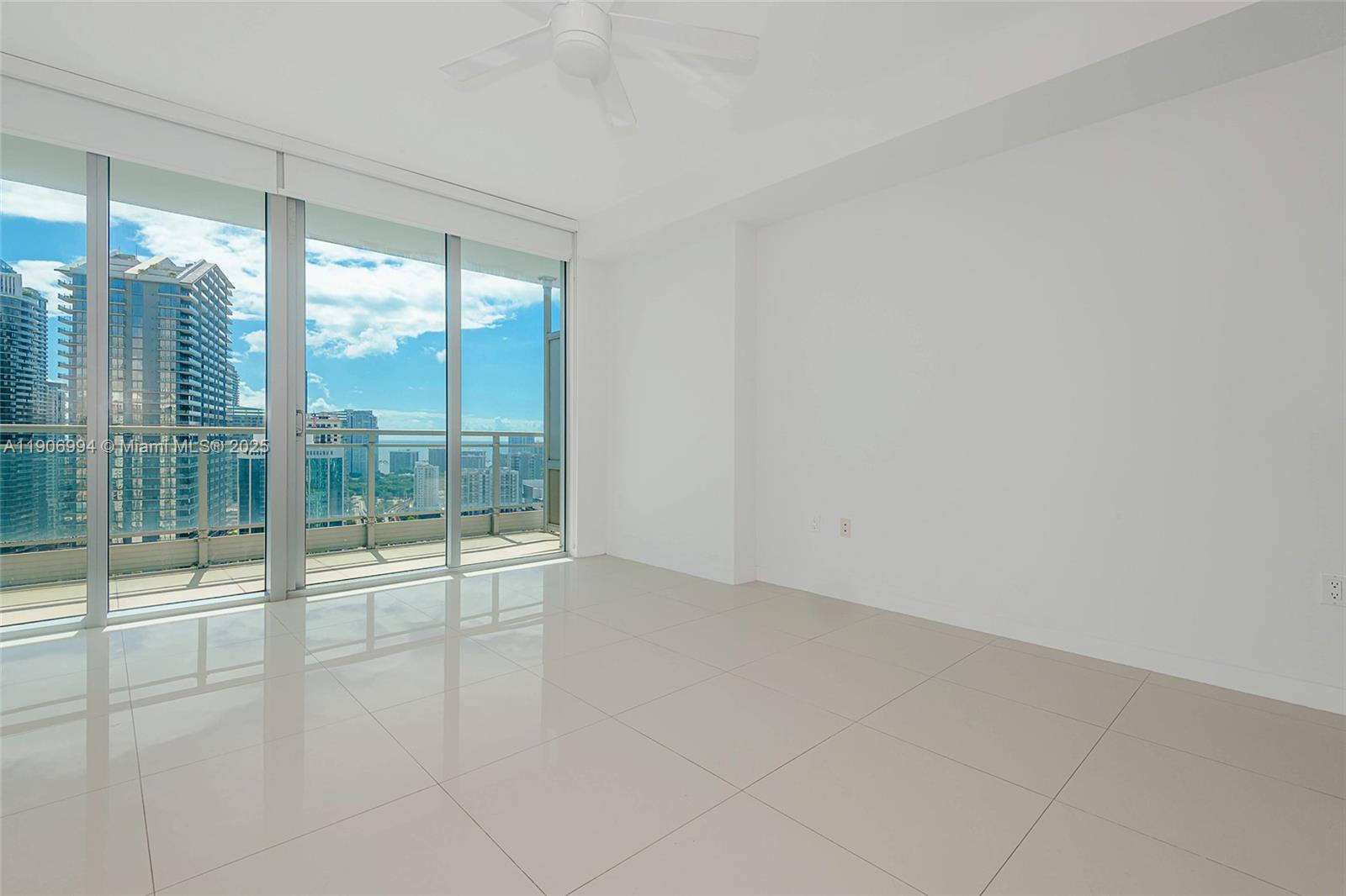 92 SW 3rd St #3503, Miami FL 33130