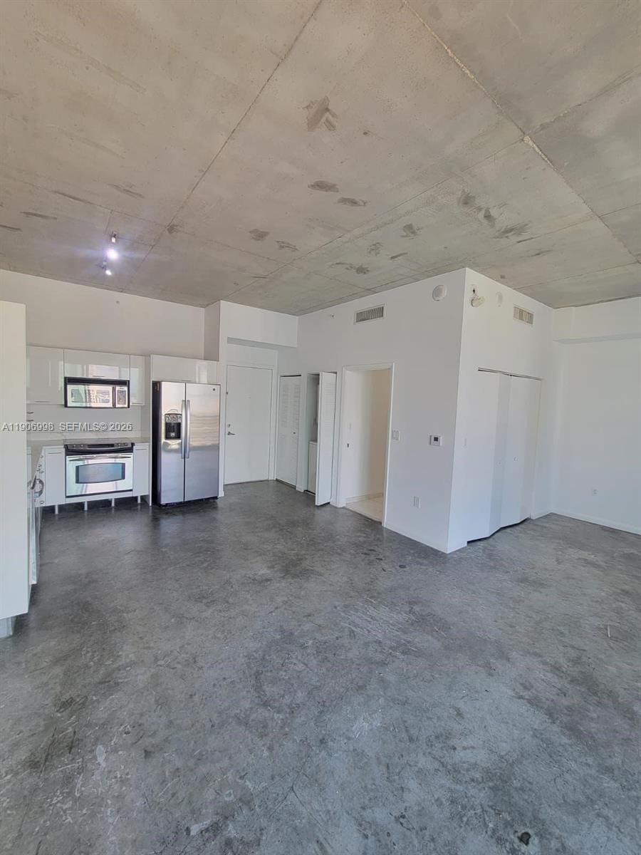 133 NE 2nd Ave #2415, Miami FL 33132