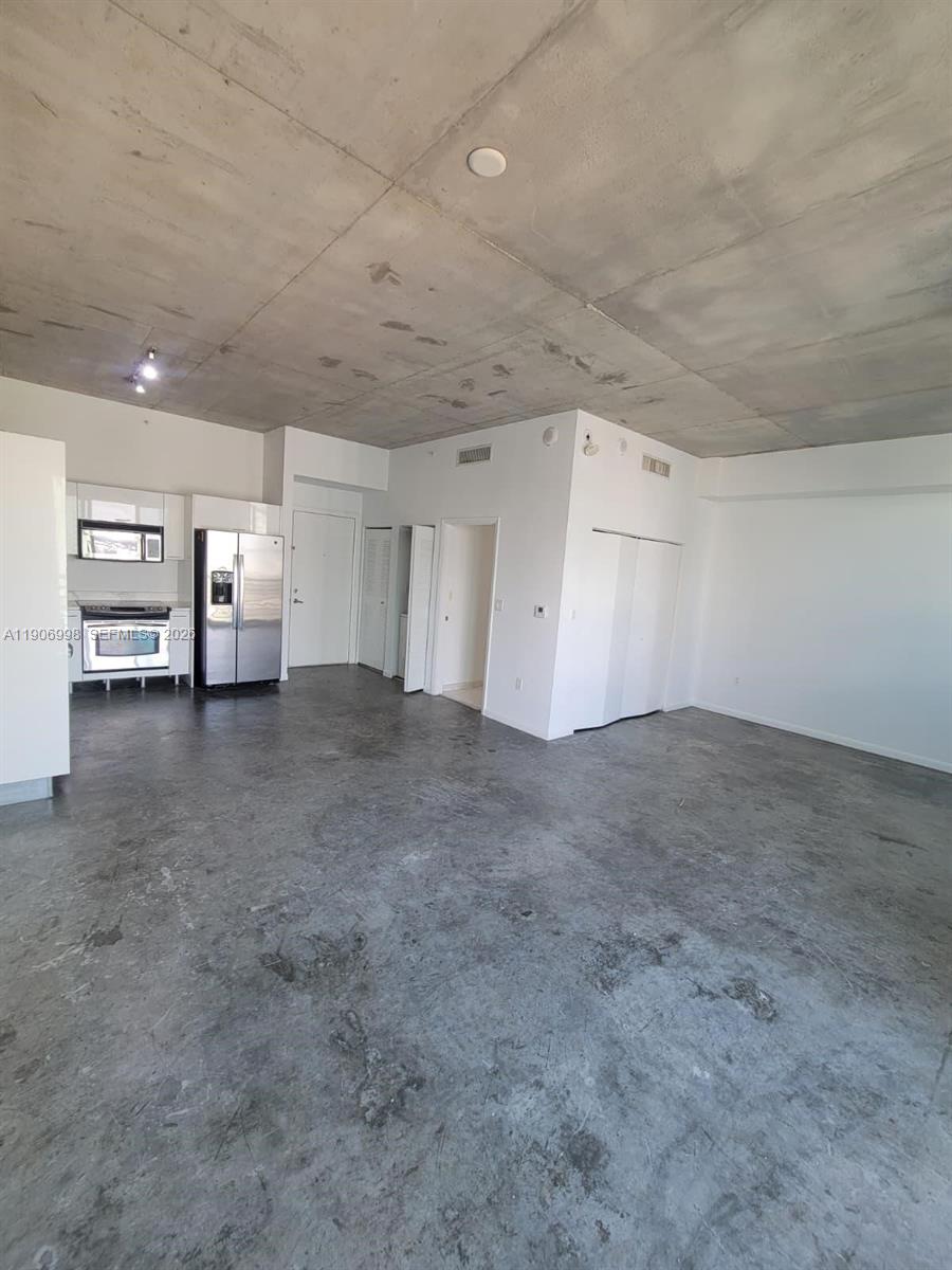 133 NE 2nd Ave #2415, Miami FL 33132
