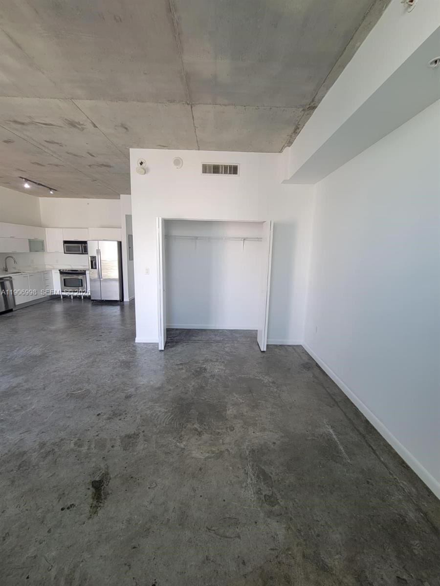 133 NE 2nd Ave #2415, Miami FL 33132