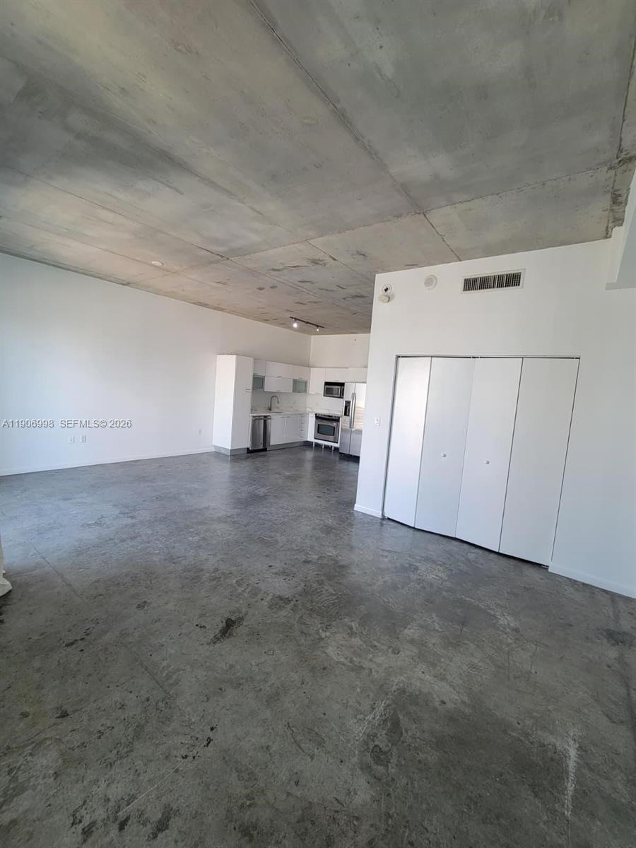 133 NE 2nd Ave #2415, Miami FL 33132