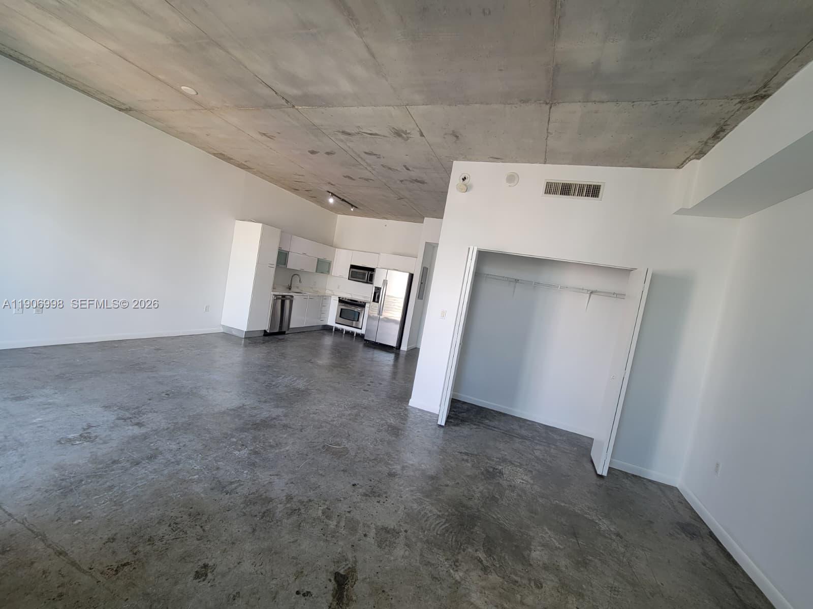 133 NE 2nd Ave #2415, Miami FL 33132