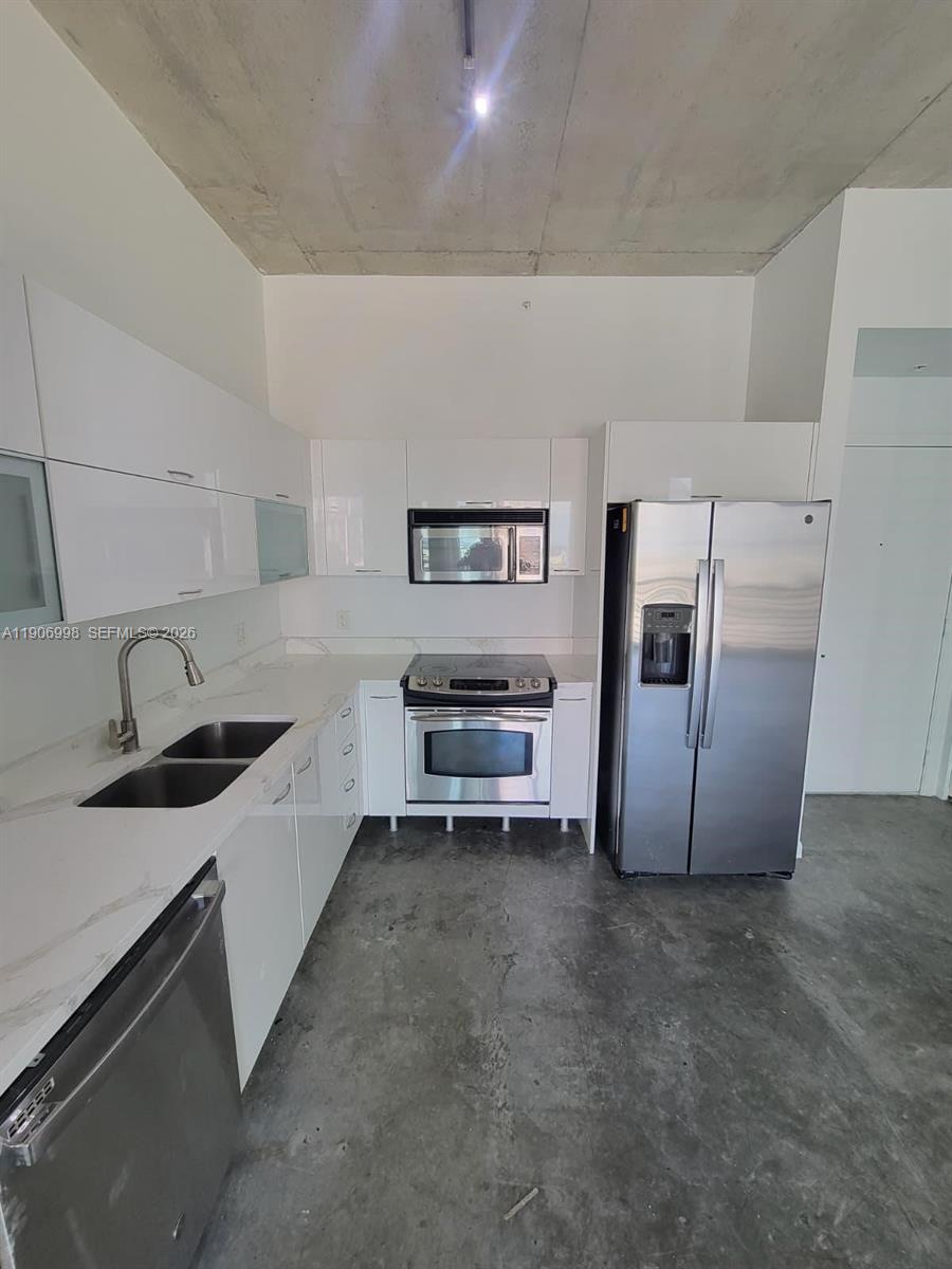 133 NE 2nd Ave #2415, Miami FL 33132