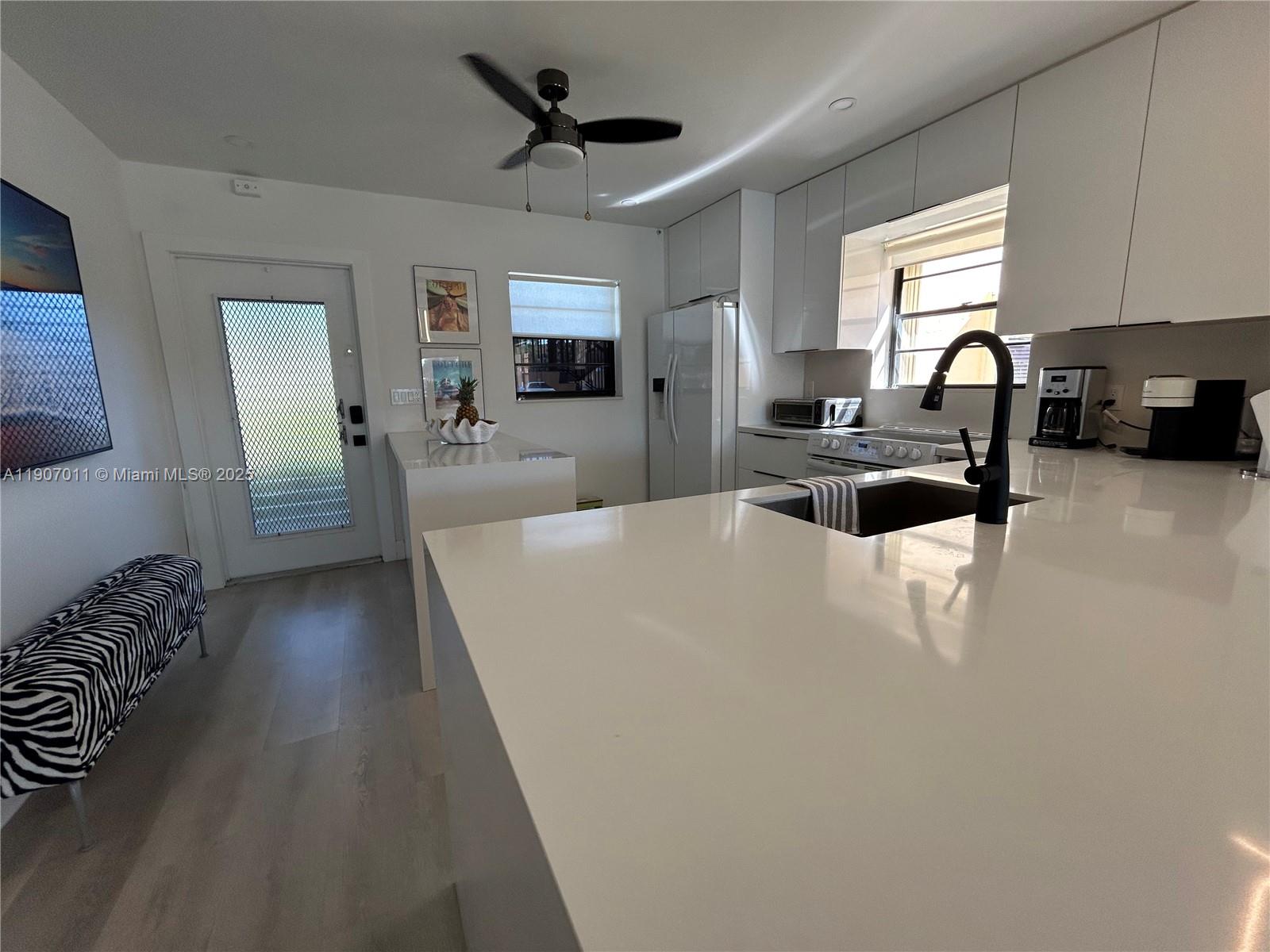 200 Berkley Rd #113, Hollywood FL 33024
