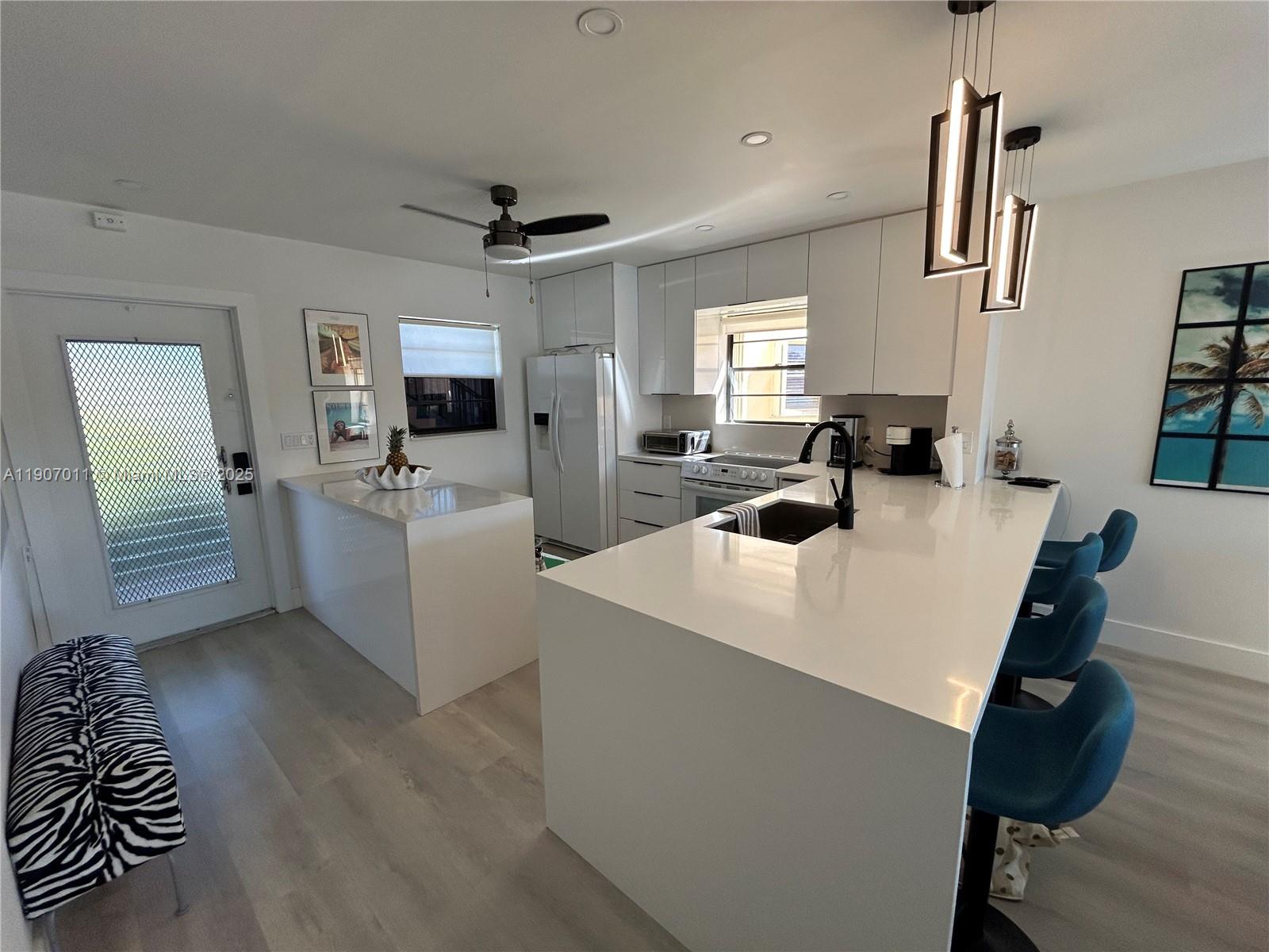 200 Berkley Rd #113, Hollywood FL 33024