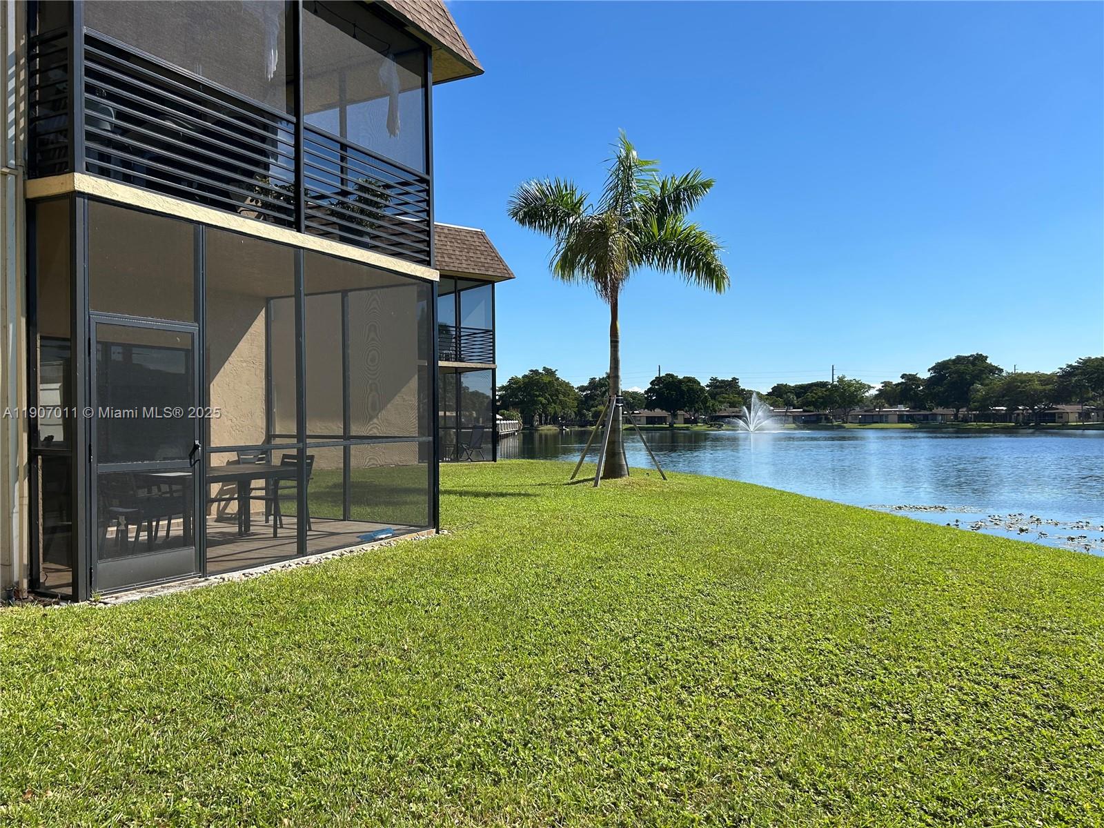 200 Berkley Rd #113, Hollywood FL 33024