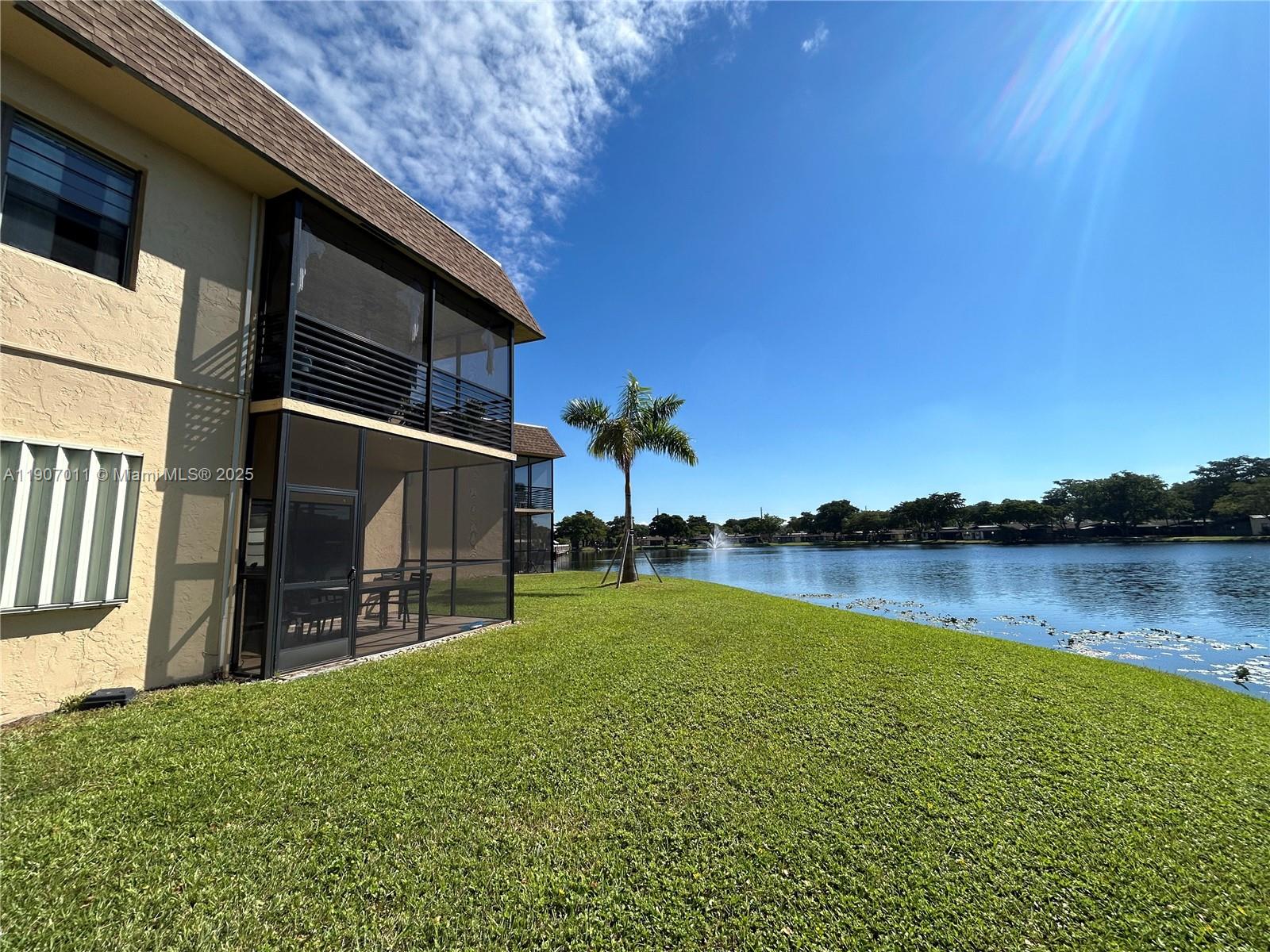 200 Berkley Rd #113, Hollywood FL 33024