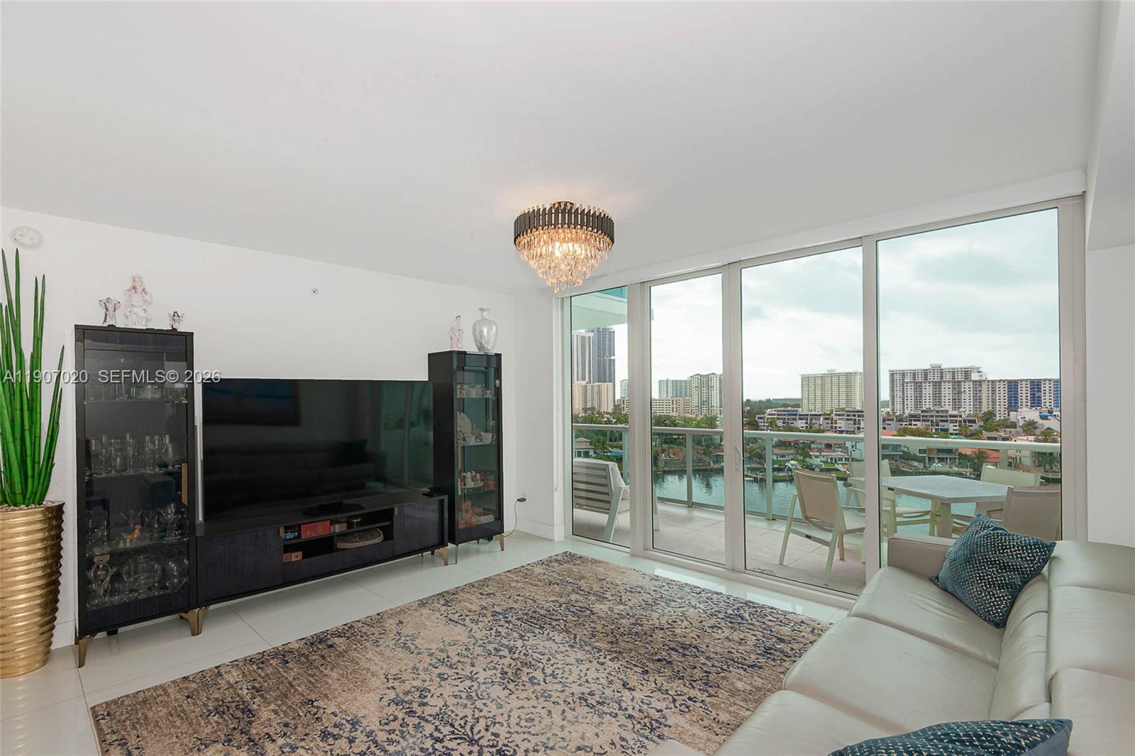 400 Sunny Isles Blvd #906, Sunny Isles Beach FL 33160