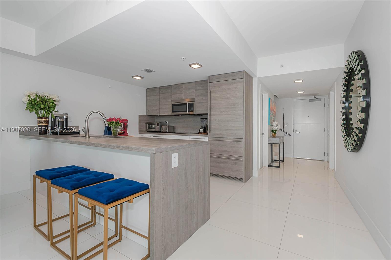 400 Sunny Isles Blvd #906, Sunny Isles Beach FL 33160