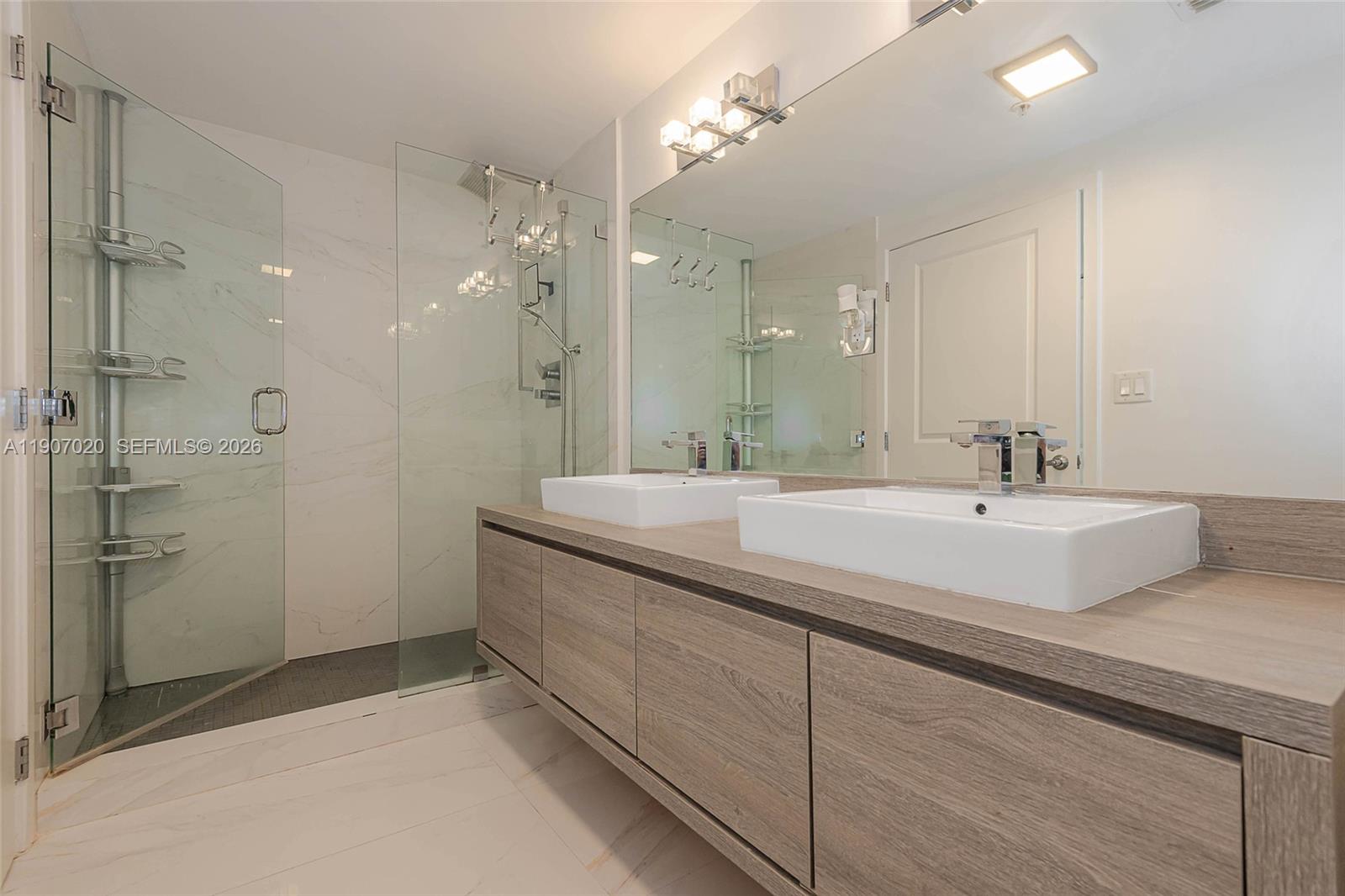 400 Sunny Isles Blvd #906, Sunny Isles Beach FL 33160