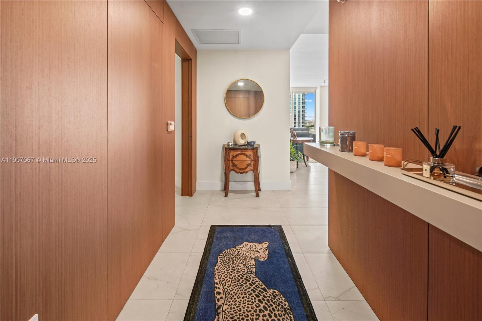 17111 Biscayne Blvd #1805, North Miami Beach FL 33160