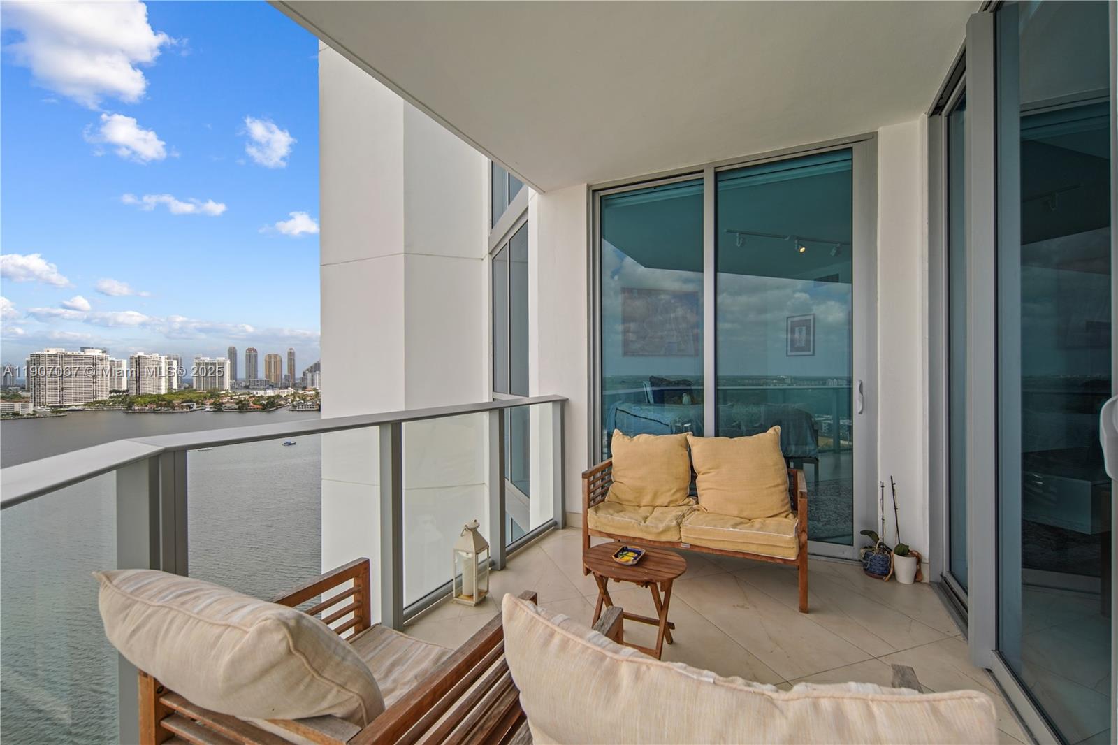 17111 Biscayne Blvd #1805, North Miami Beach FL 33160
