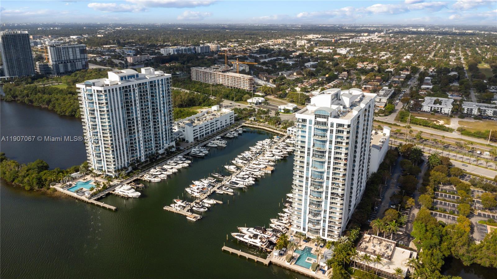 17111 Biscayne Blvd #1805, North Miami Beach FL 33160