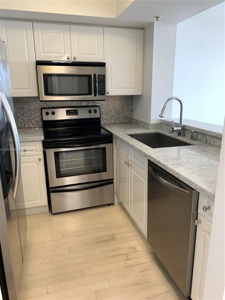 1800 Sunset Harbour Dr #1505, Miami Beach FL 33139
