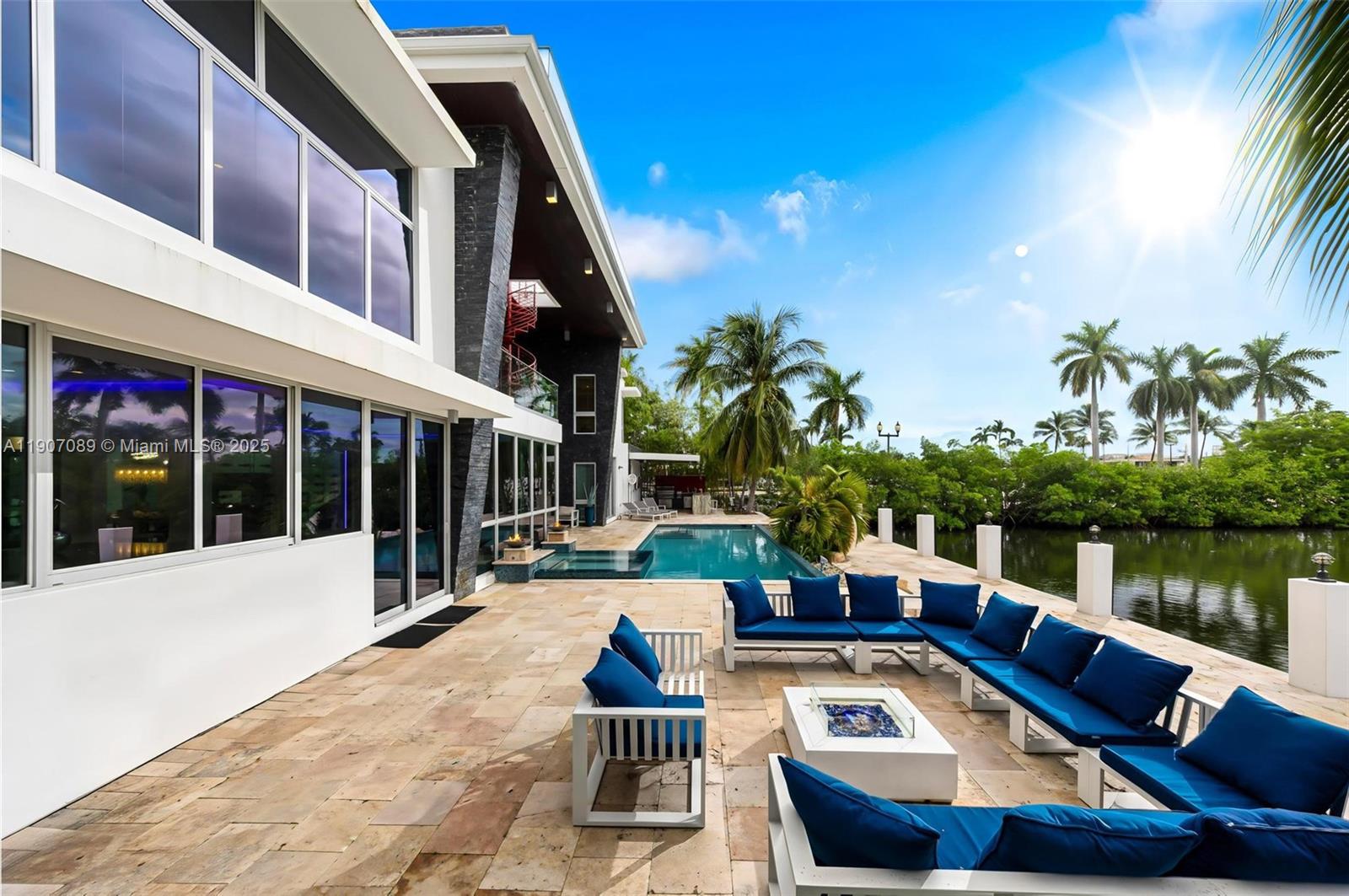 300 Royal Plaza Dr #0, Fort Lauderdale FL 33301