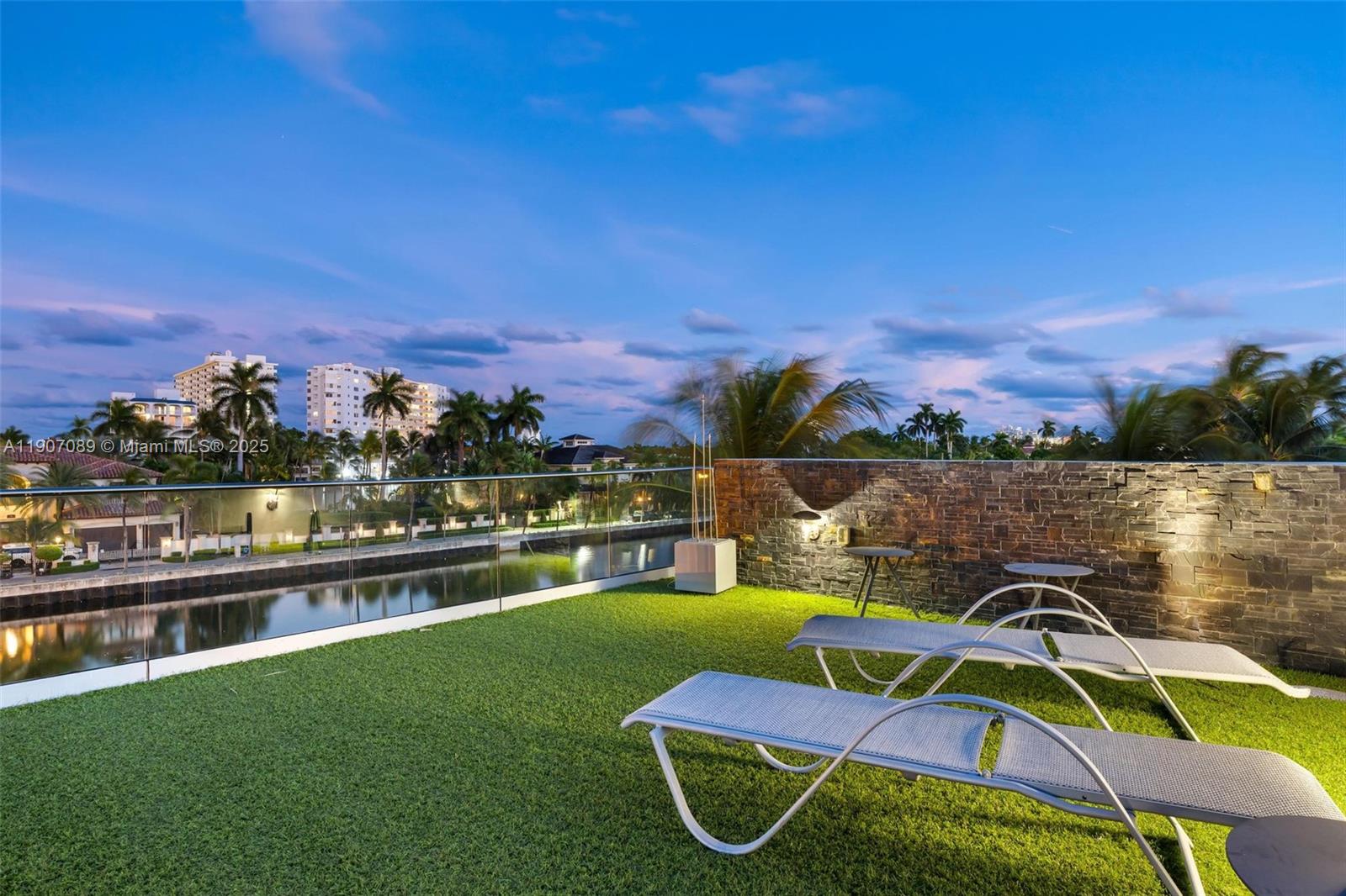 300 Royal Plaza Dr #0, Fort Lauderdale FL 33301