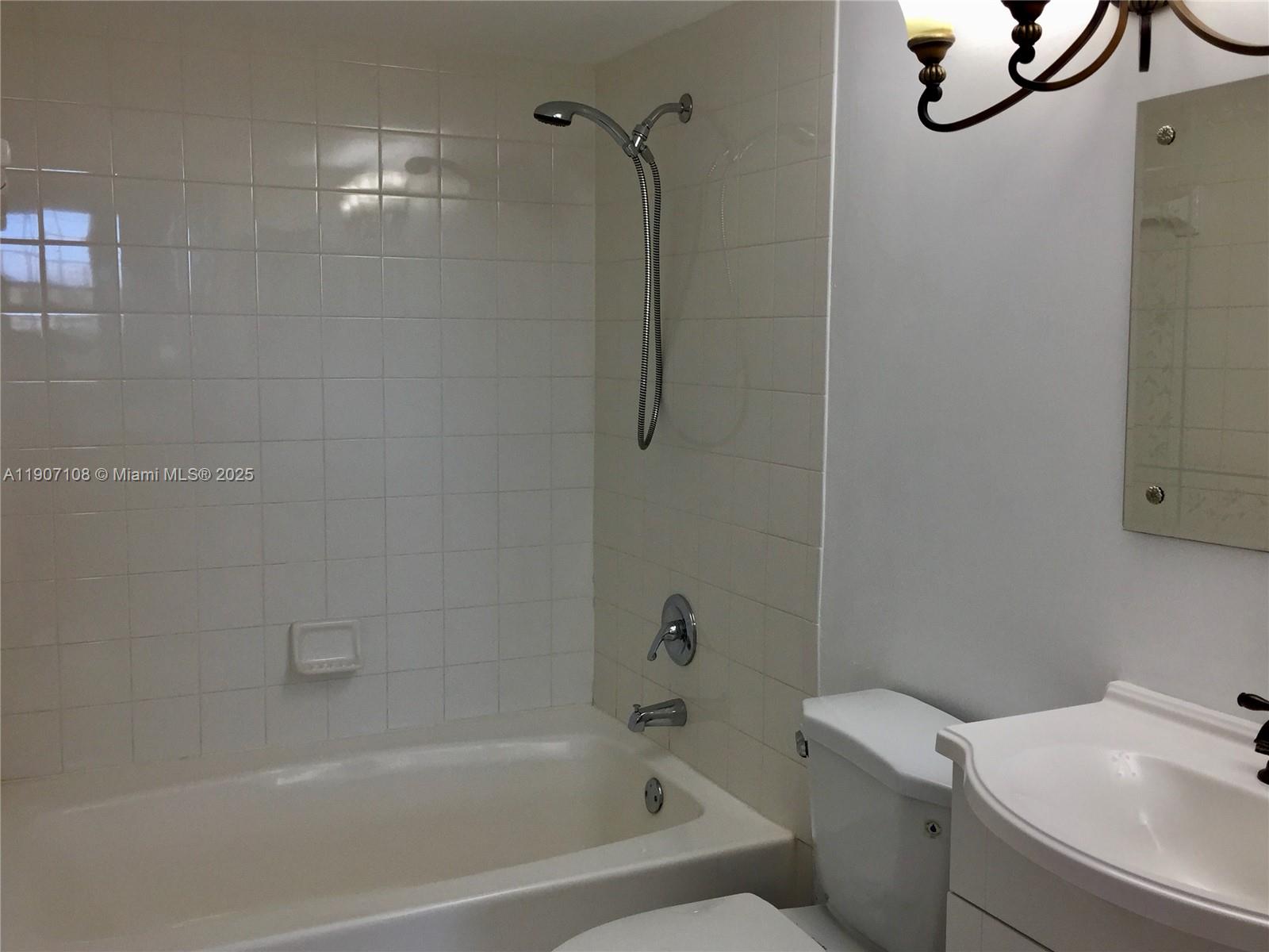 19555 E Country Club Dr #8607, Aventura FL 33180