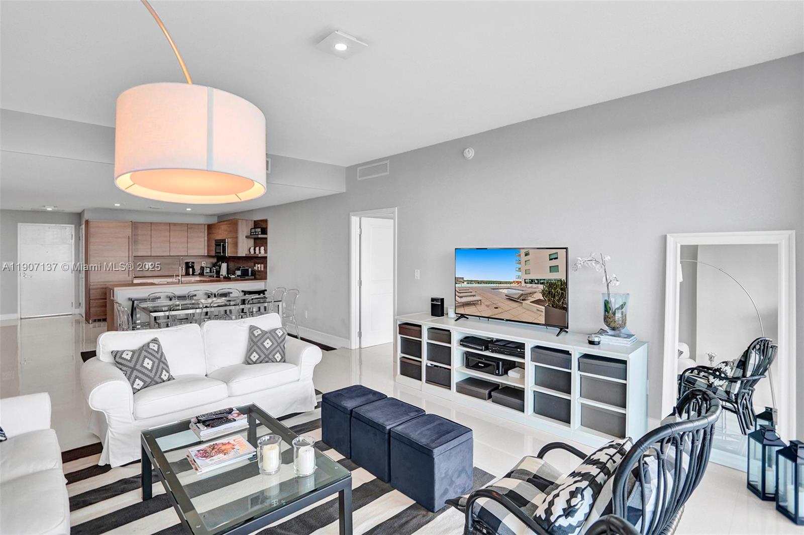400 Sunny Isles Blvd #2021, Sunny Isles Beach FL 33160