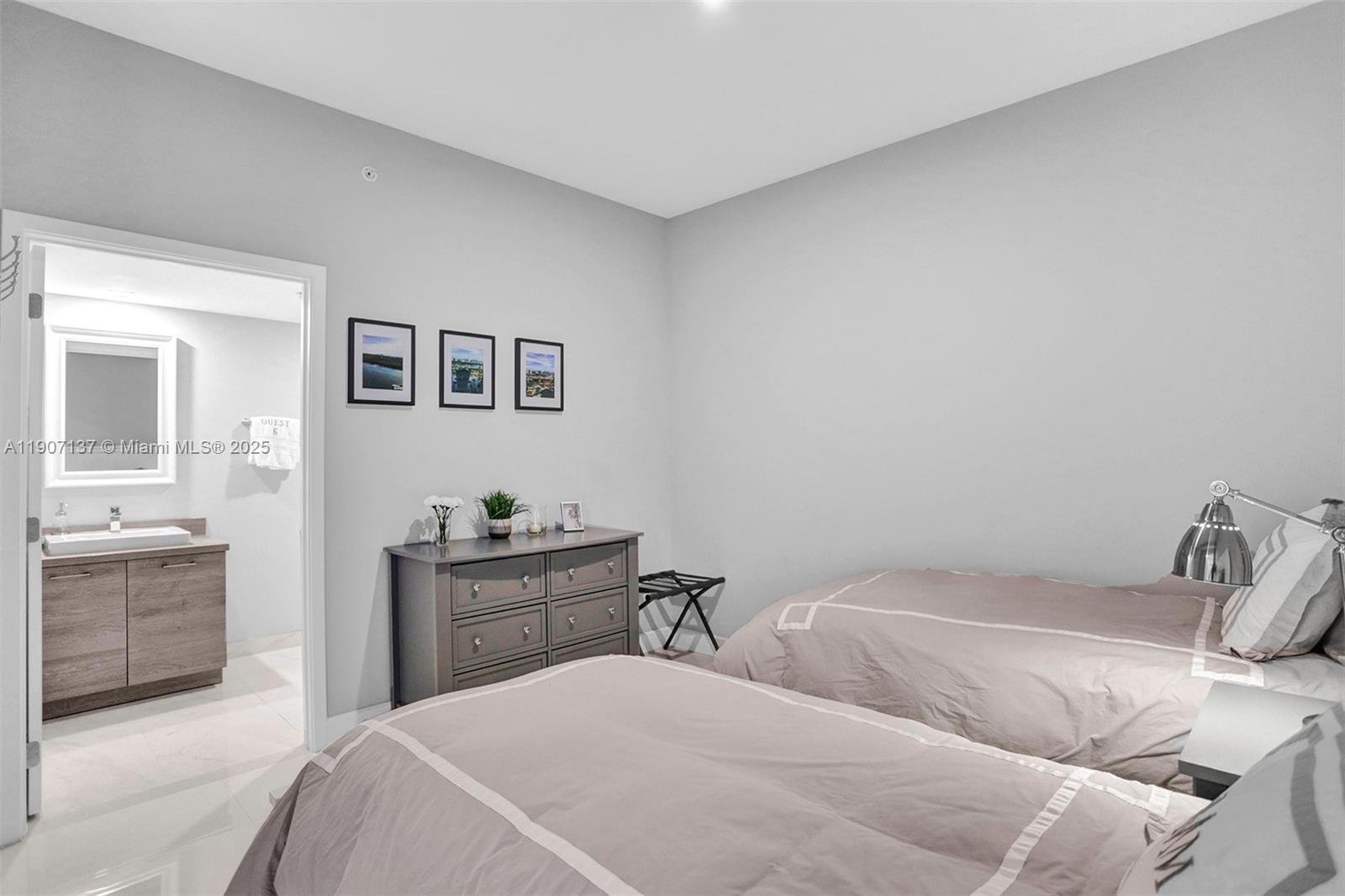 400 Sunny Isles Blvd #2021, Sunny Isles Beach FL 33160