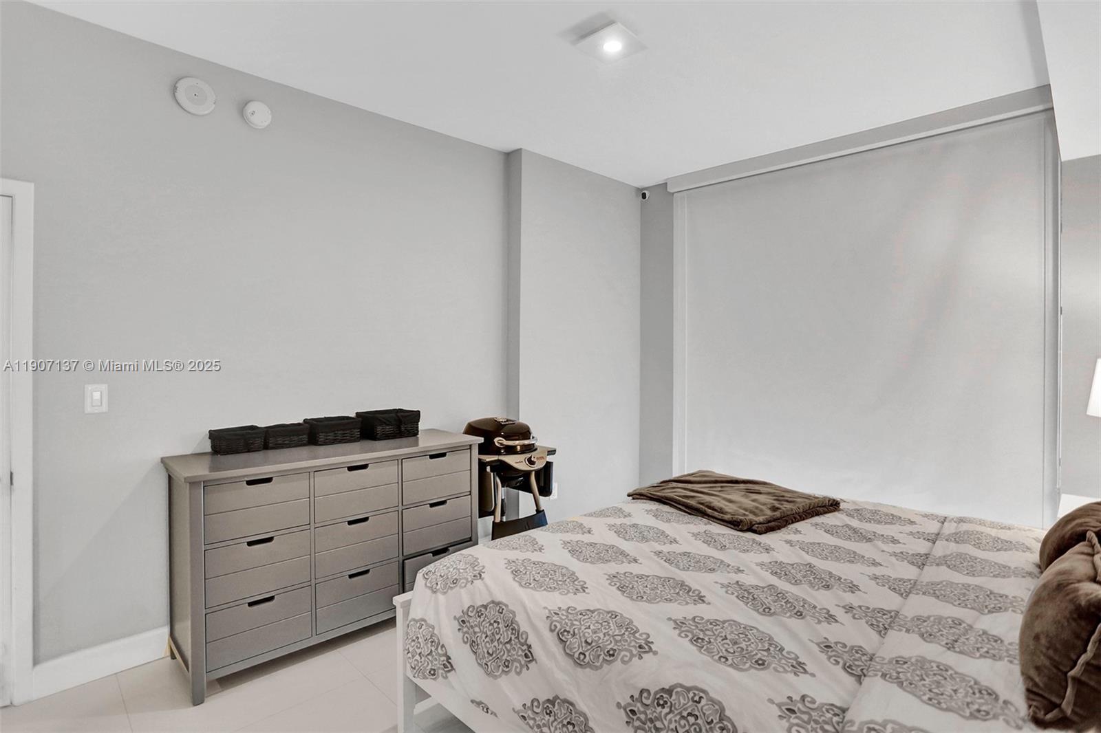 400 Sunny Isles Blvd #2021, Sunny Isles Beach FL 33160