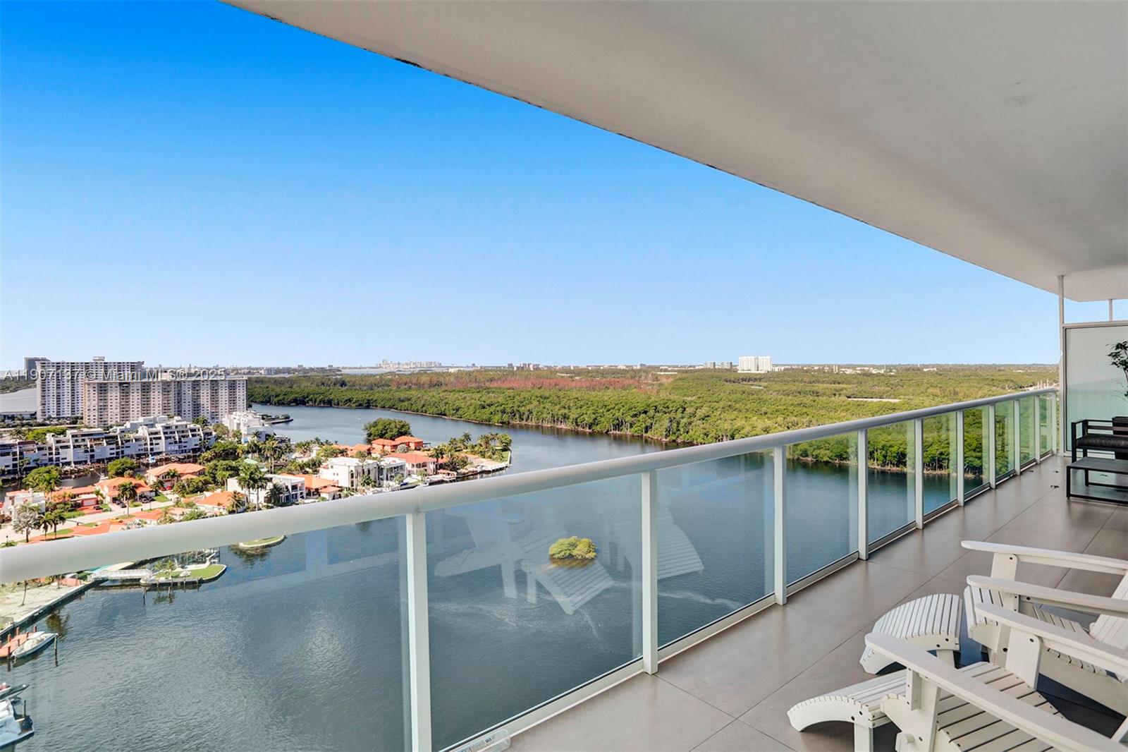 400 Sunny Isles Blvd #2021, Sunny Isles Beach FL 33160