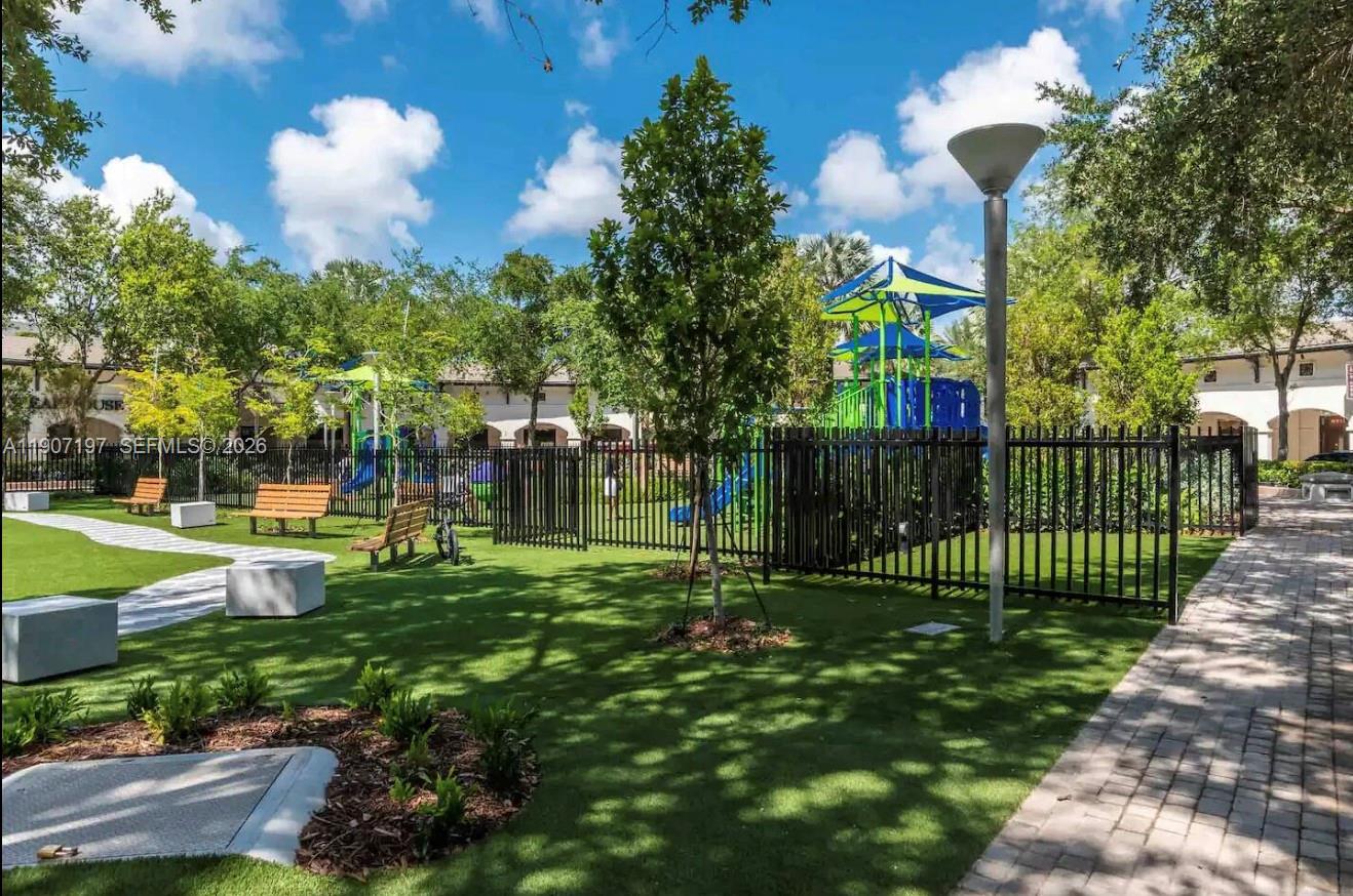 3250 NE 1st Ave #910, Miami FL 33137