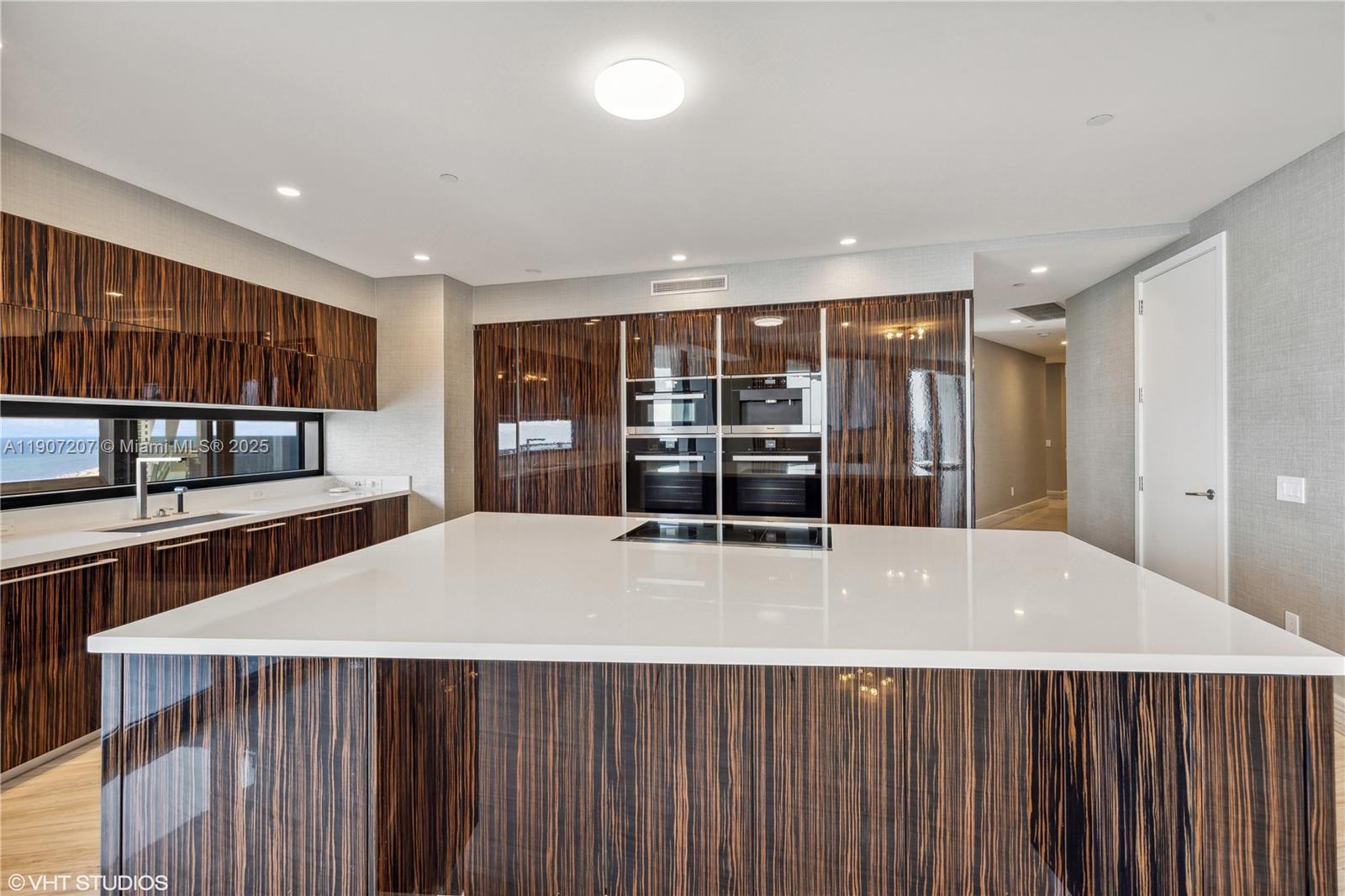 18555 Collins Ave #1101, Sunny Isles Beach FL 33160