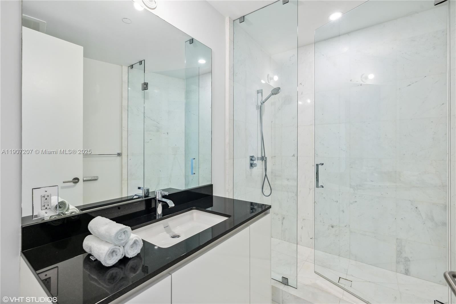18555 Collins Ave #1101, Sunny Isles Beach FL 33160