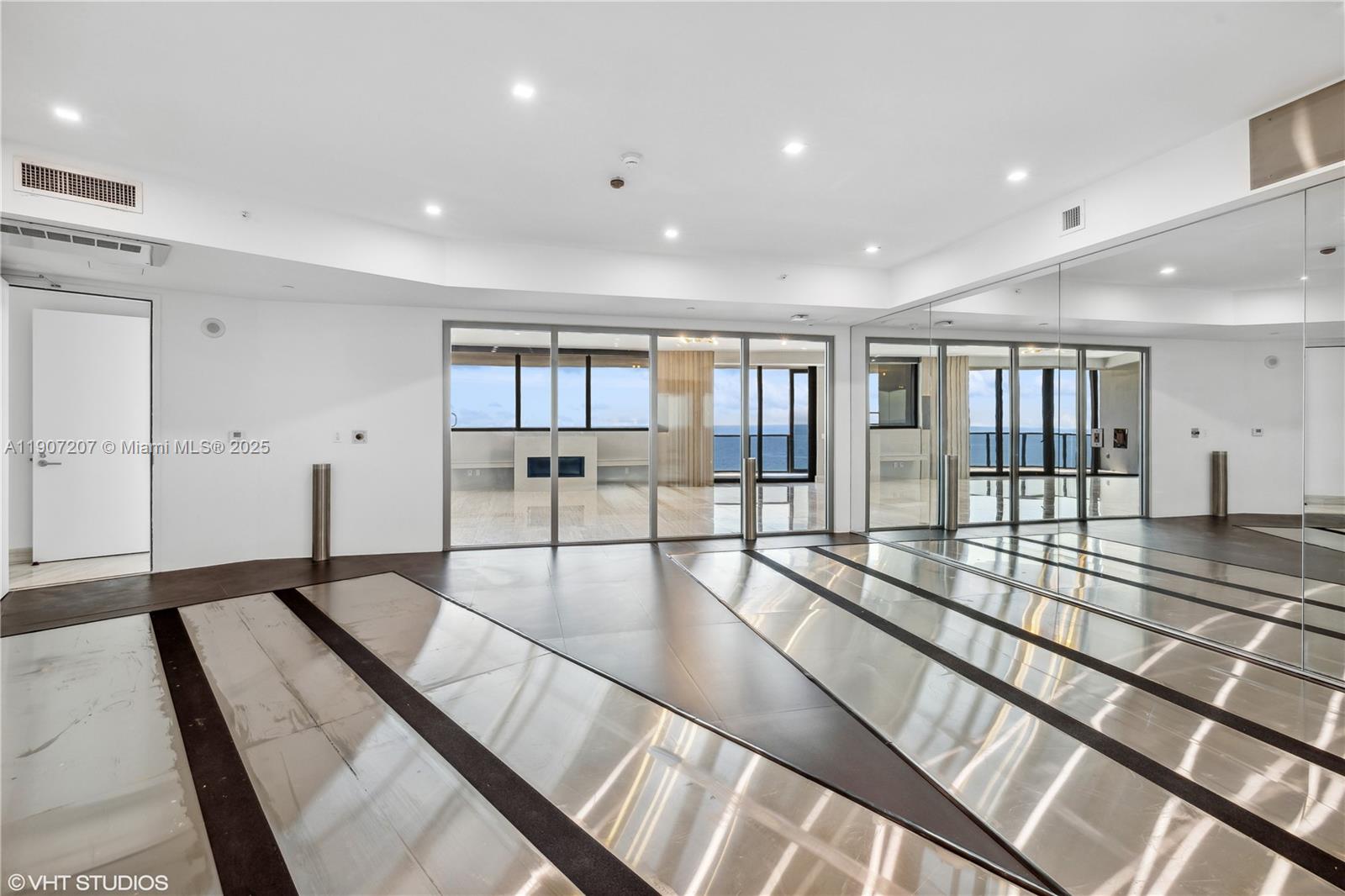 18555 Collins Ave #1101, Sunny Isles Beach FL 33160