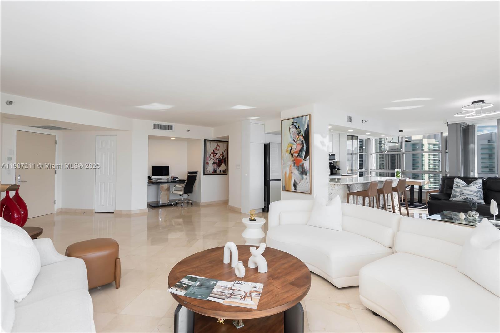 3500 Mystic Pointe Dr #2206, Aventura FL 33180